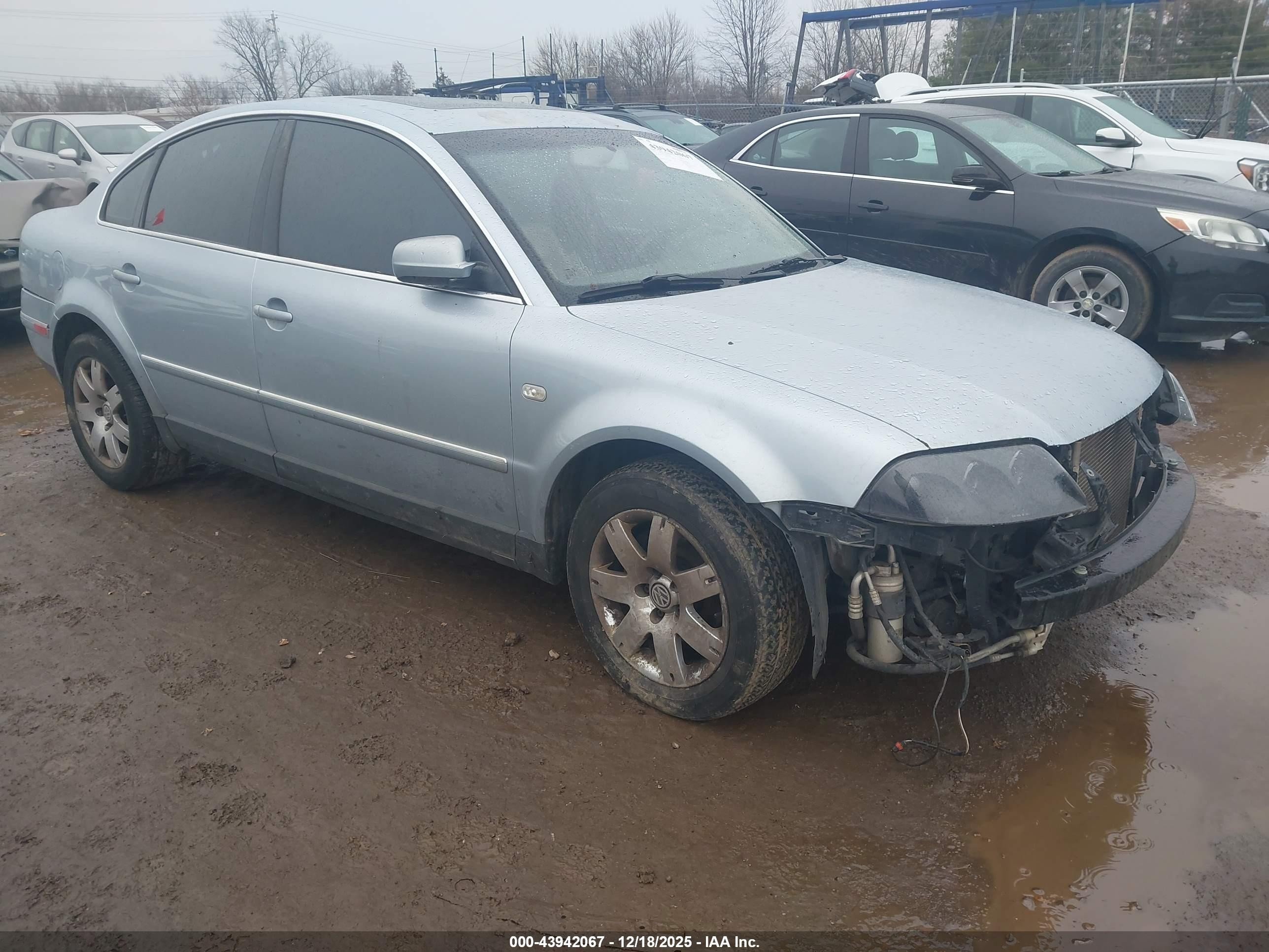 2001 Volkswagen Passat Glx Light Blue vin: WVWRH63BX1P129033
