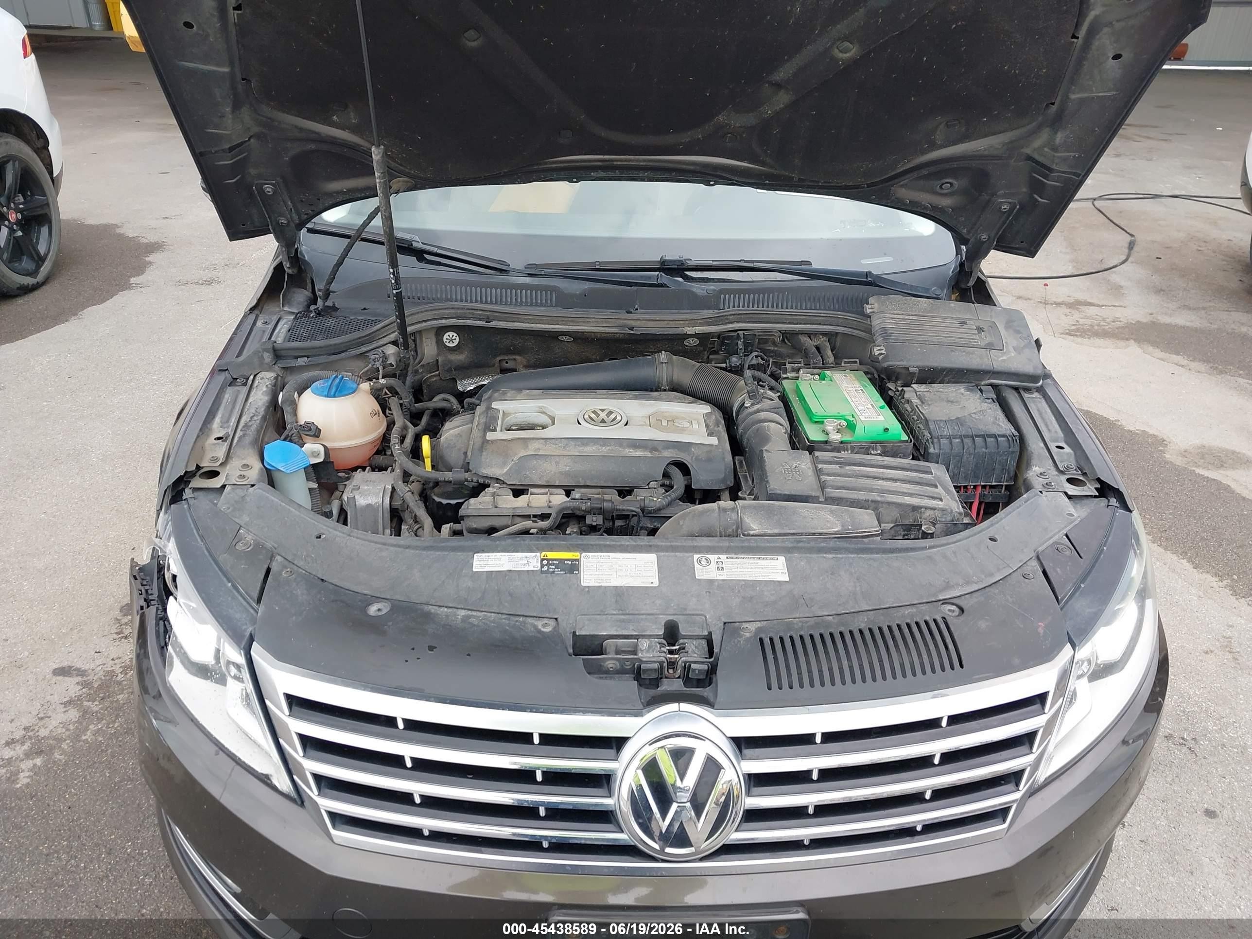 2015 Volkswagen Cc 2.0t Executive Серый vin: WVWRN7AN1FE811376