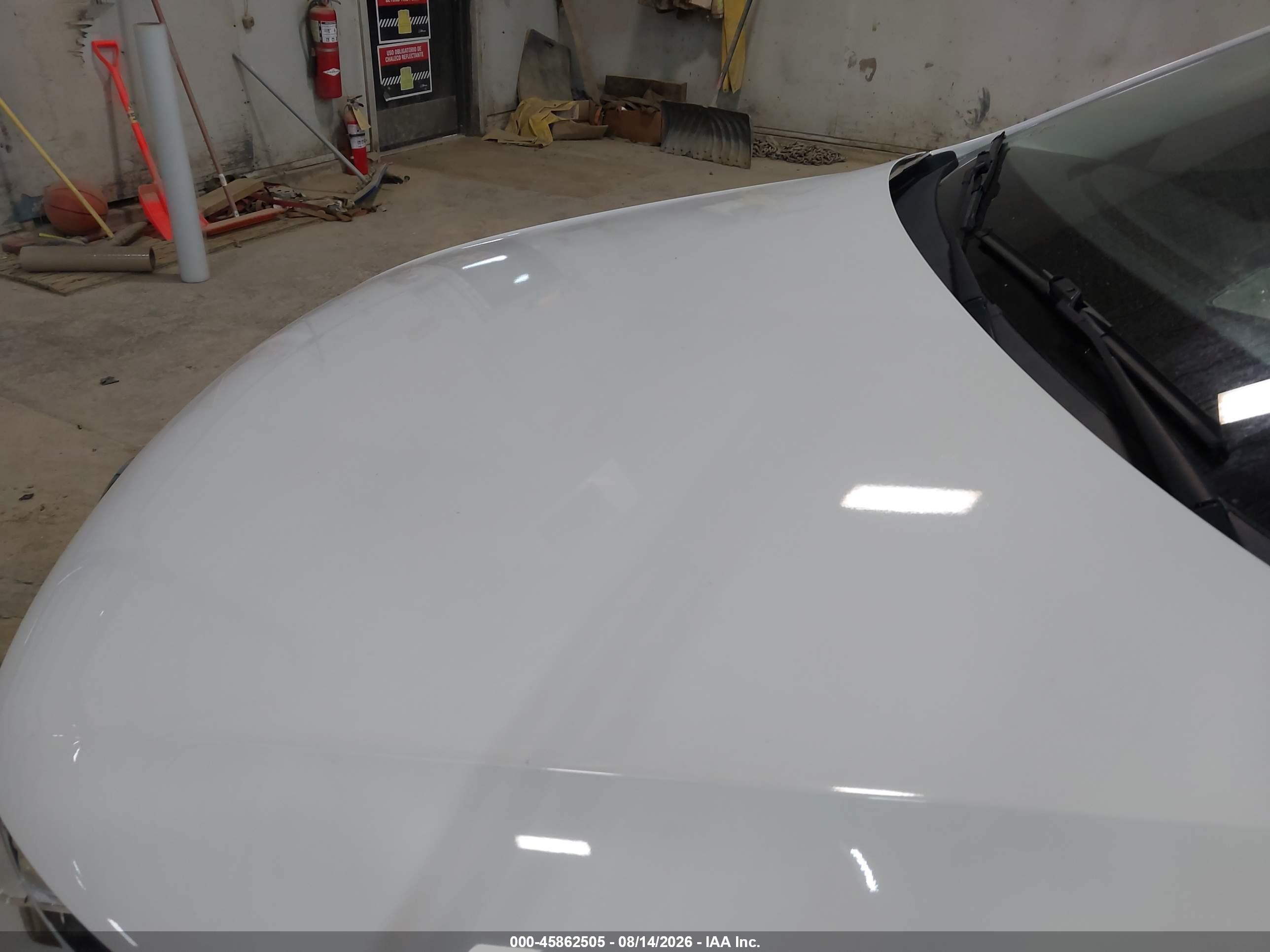 2014 Volkswagen Cc 2.0t Executive White vin: WVWRP7AN3EE504607