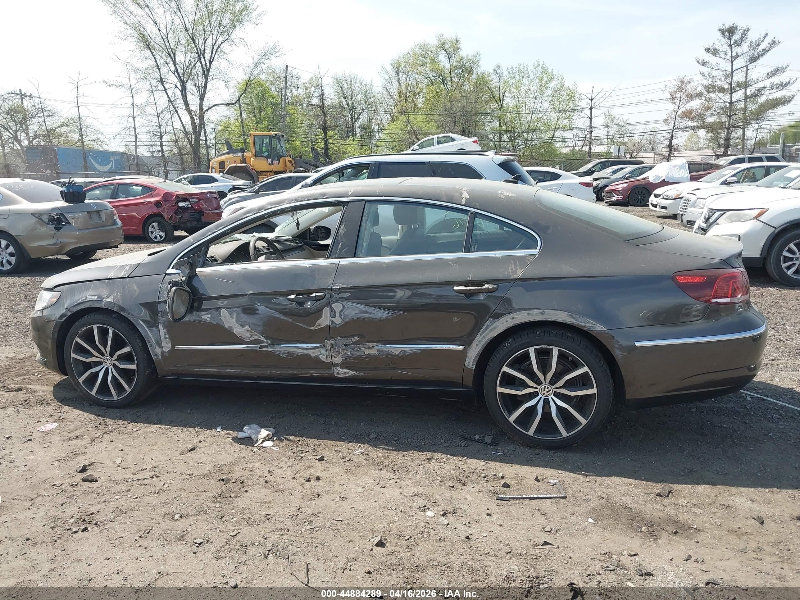 2015 Volkswagen Cc 2.0t Executive Brown vin: WVWRP7AN7FE824661