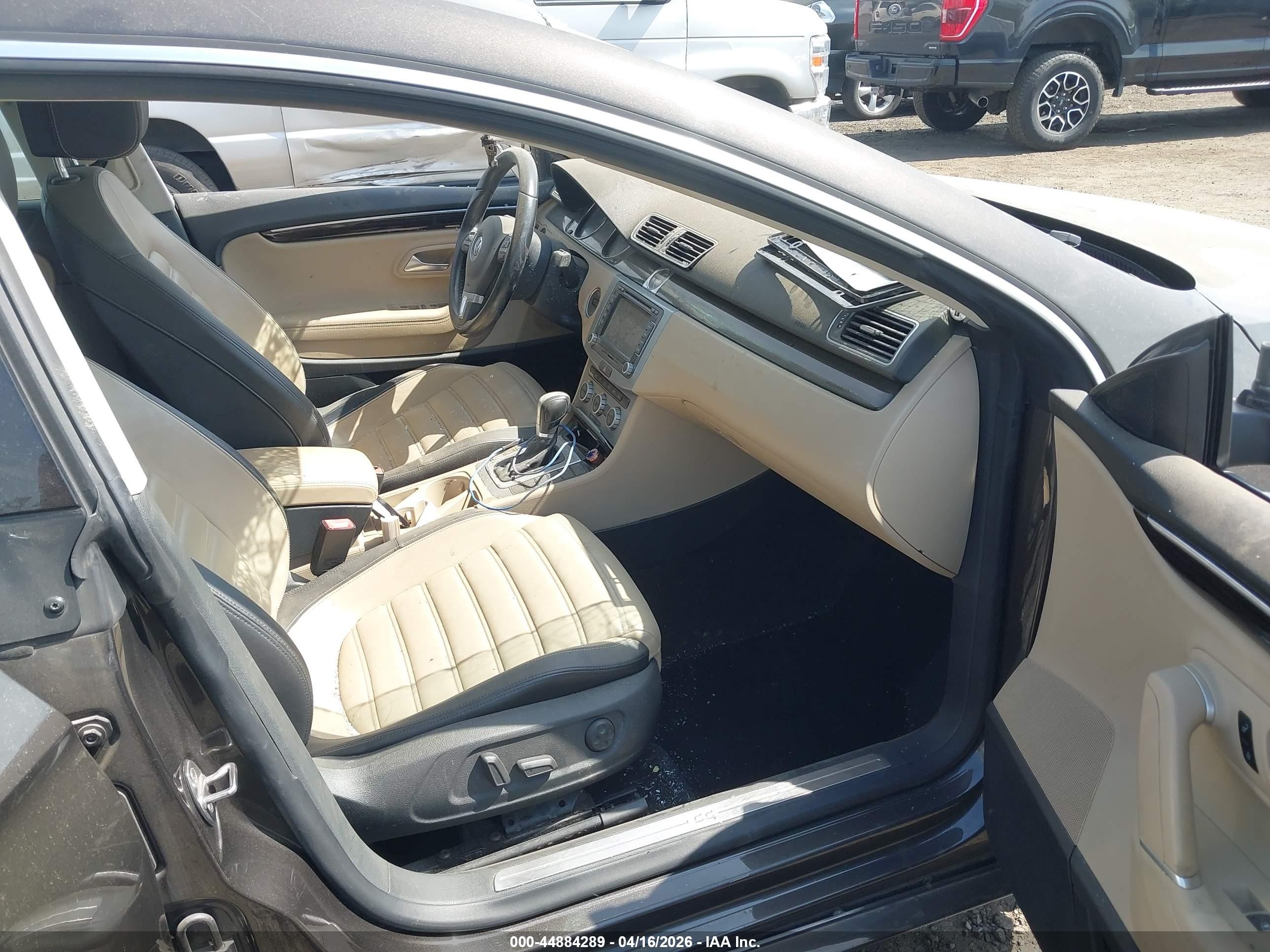 2015 Volkswagen Cc 2.0t Executive Brown vin: WVWRP7AN7FE824661