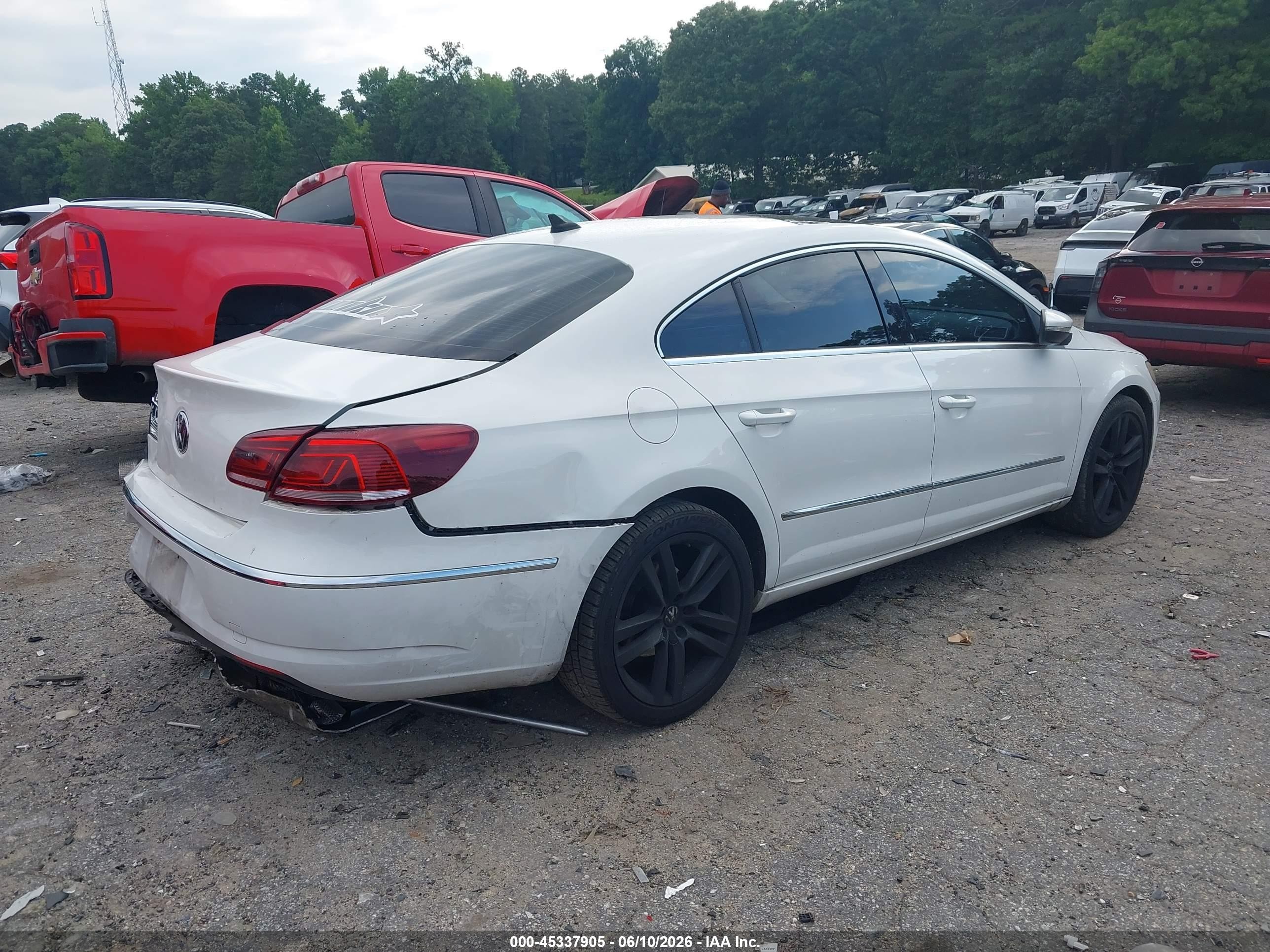 2013 Volkswagen Cc 2.0t Lux White vin: WVWRP7AN8DE511034