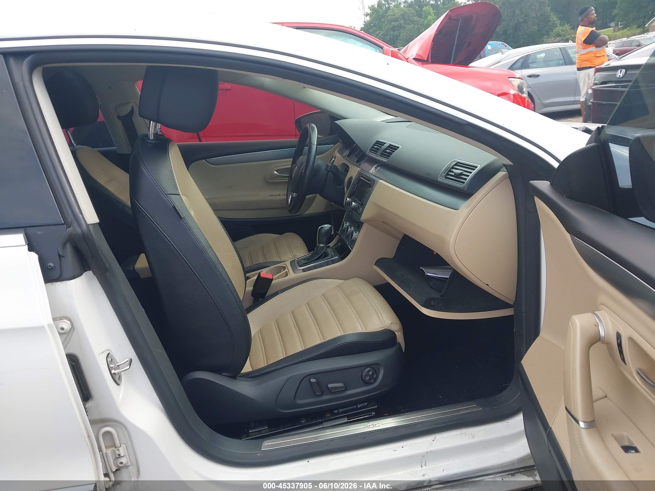 2013 Volkswagen Cc 2.0t Lux White vin: WVWRP7AN8DE511034