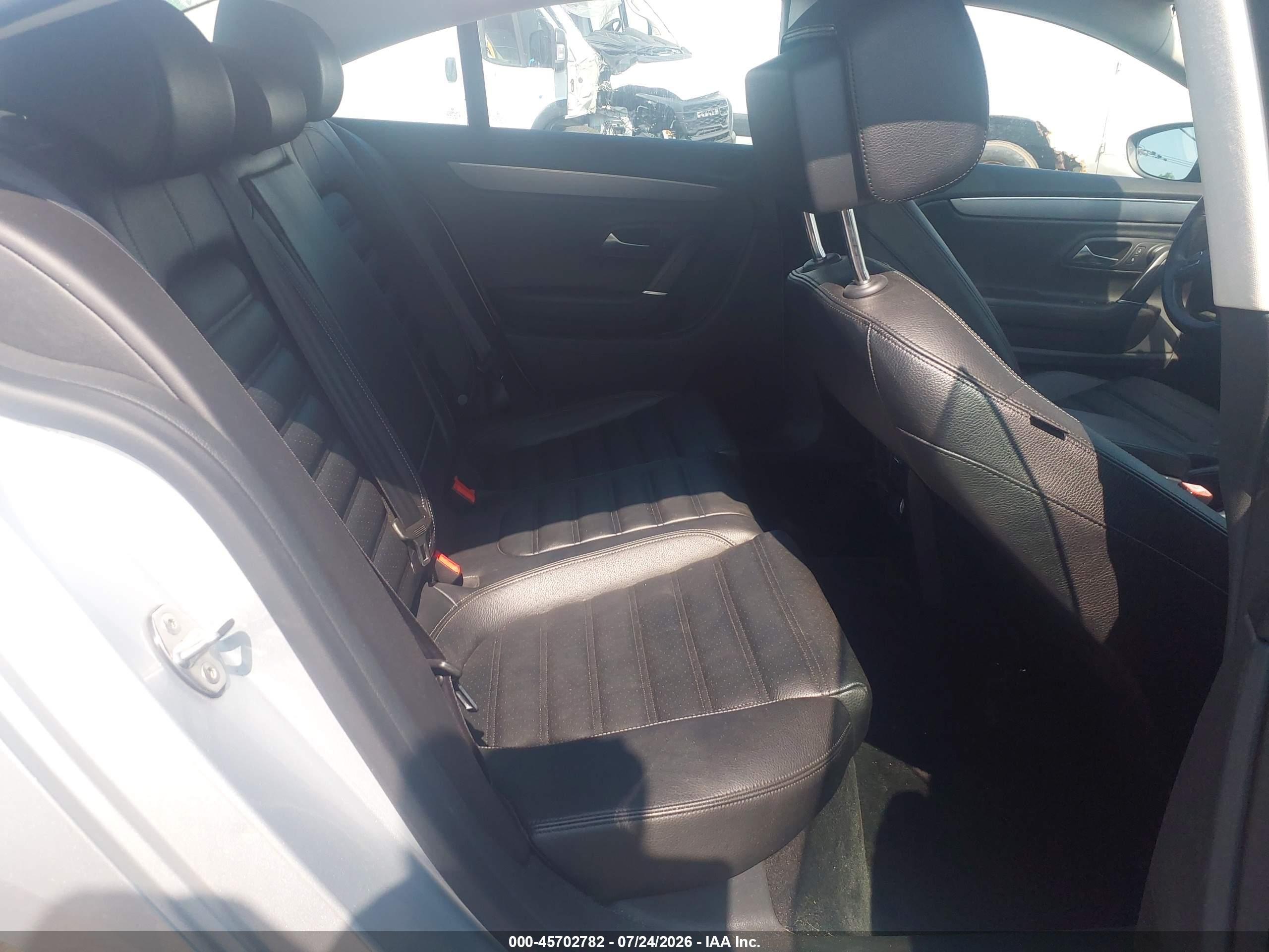 2013 Volkswagen Cc 2.0t Lux Silver vin: WVWRP7AN9DE554975