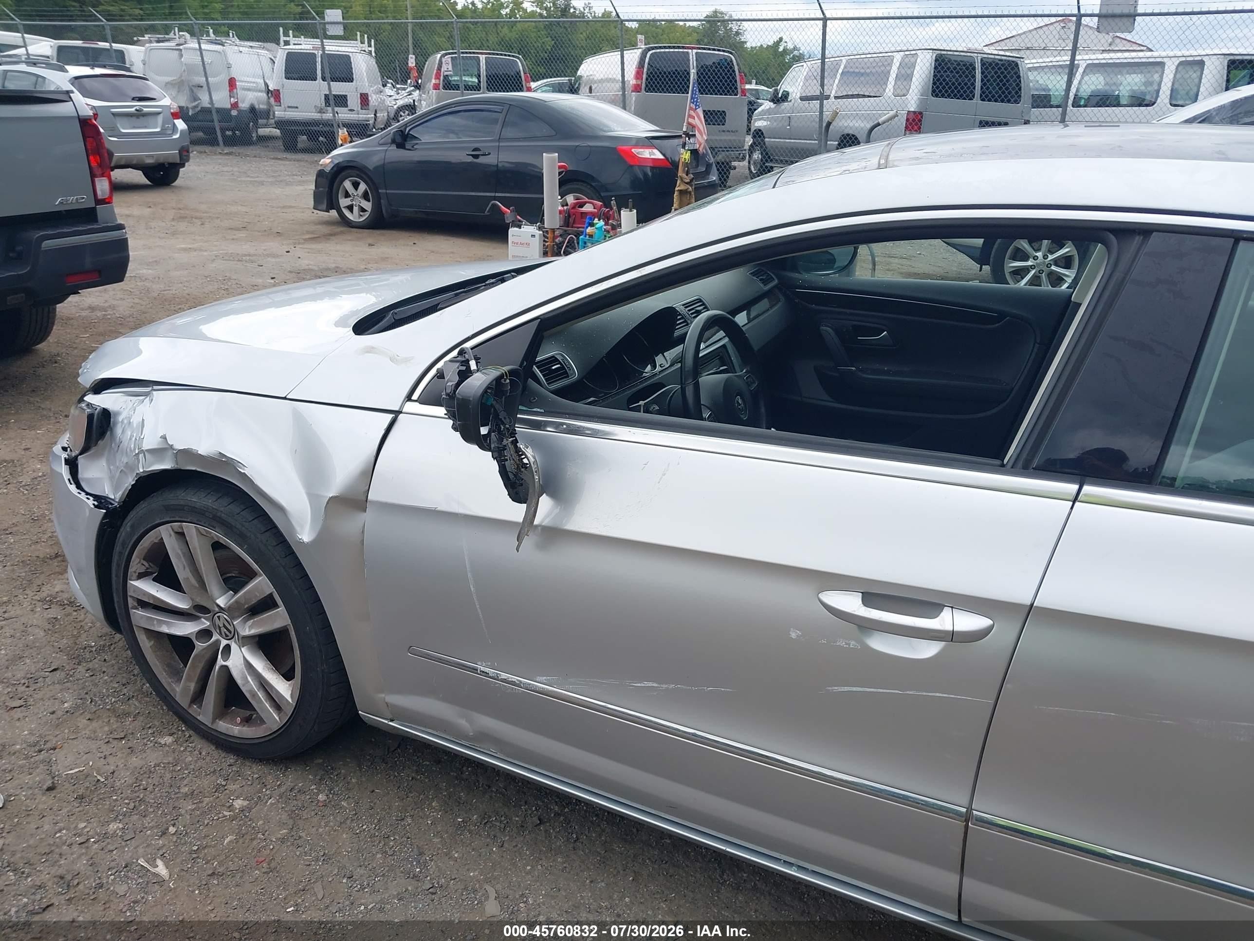 2014 Volkswagen Cc 2.0t Executive Silver vin: WVWRP7ANXEE529875