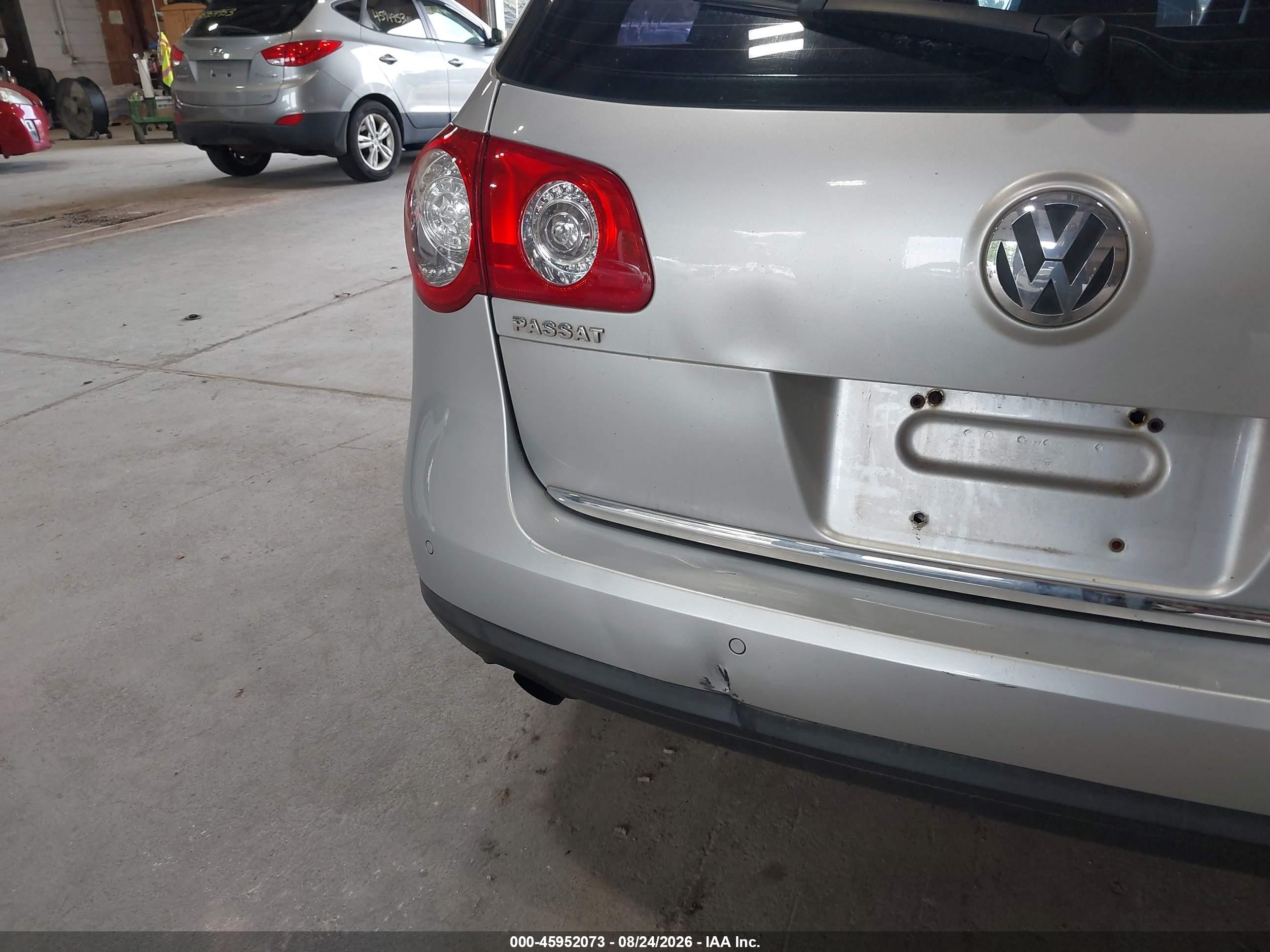 2008 Volkswagen Passat Vr6 Silver vin: WVWRU73C58E054824