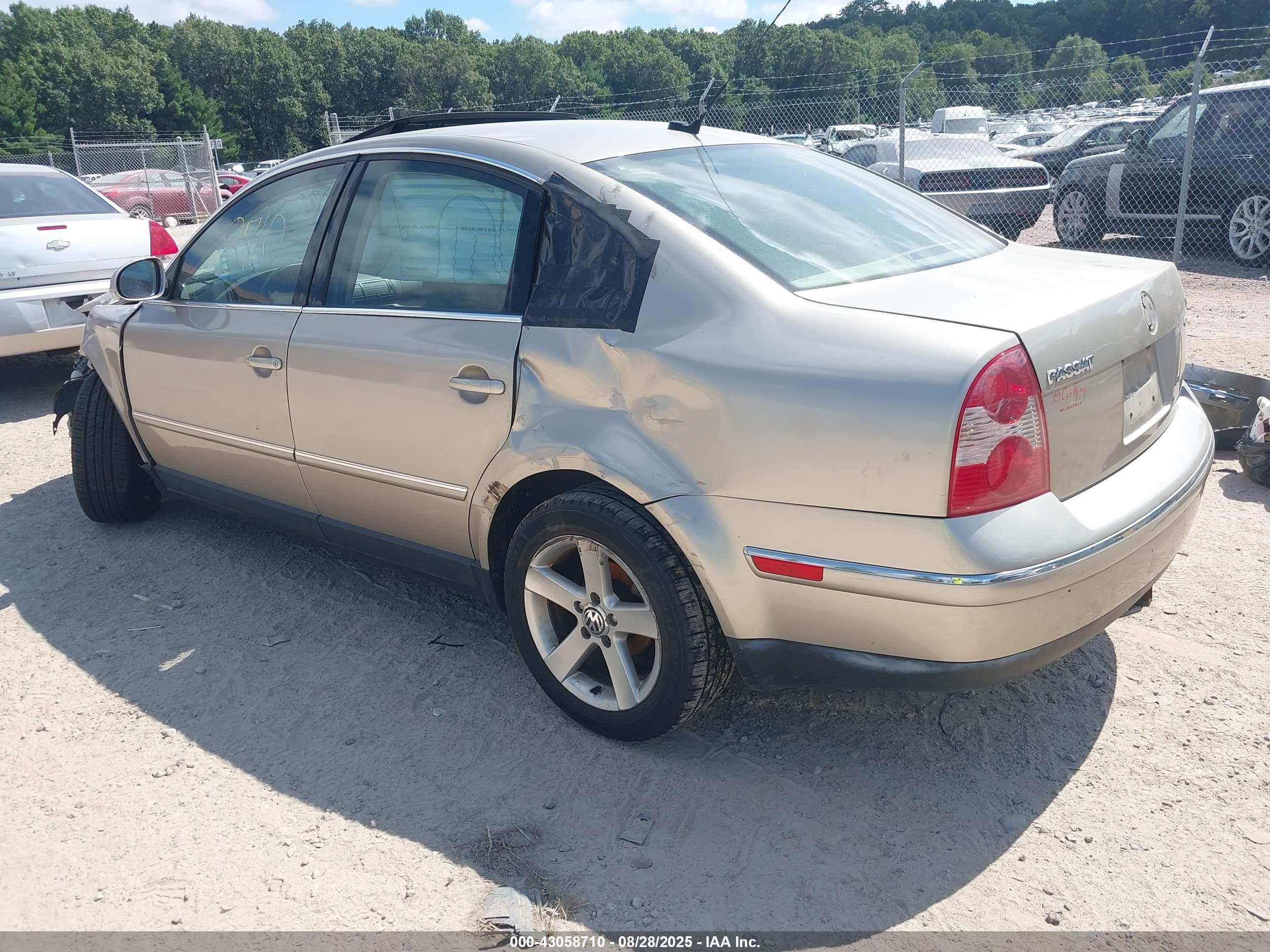 2004 Volkswagen Passat Glx Champagne vin: WVWTH63B04E173242