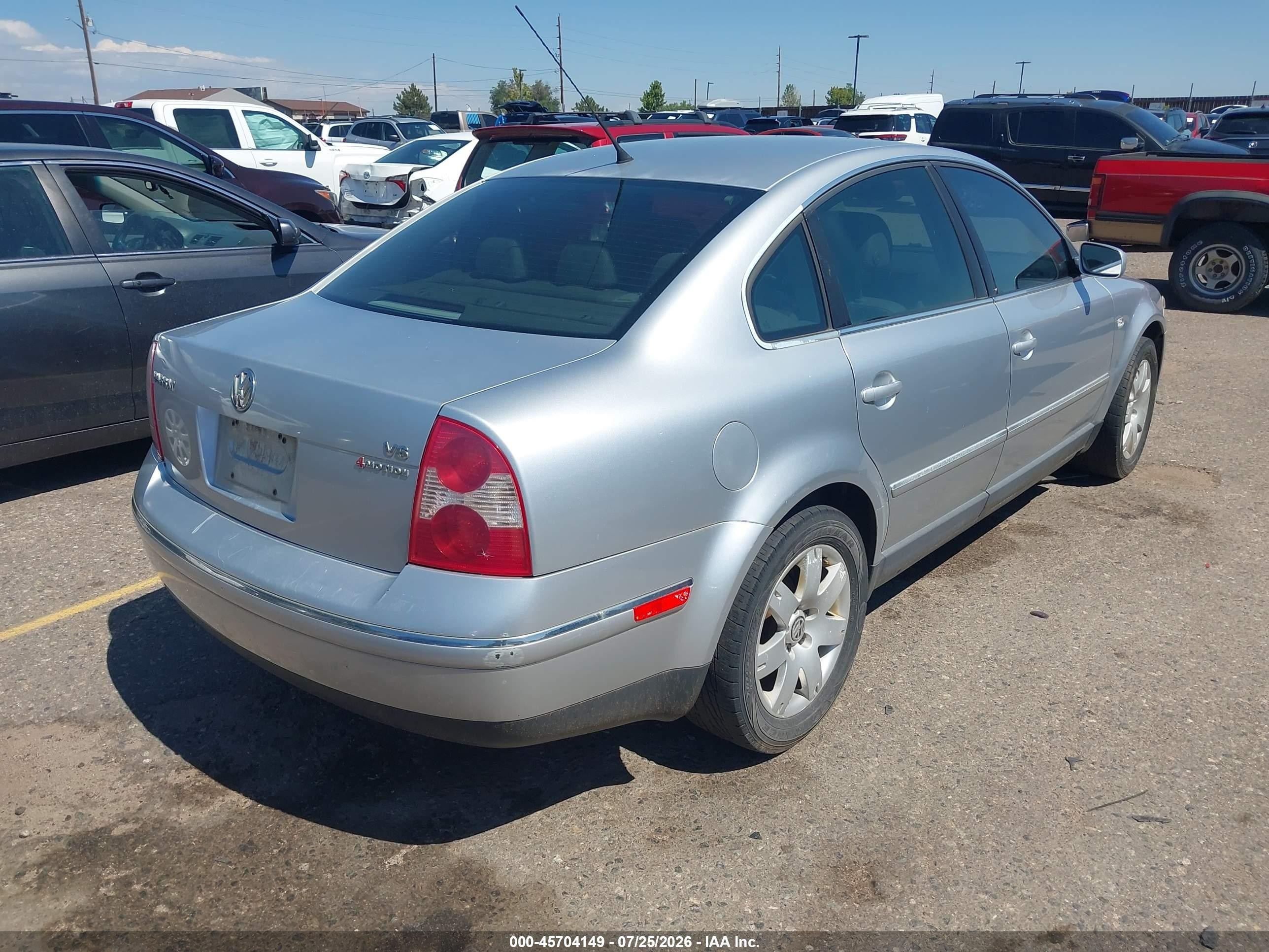 2003 Volkswagen Passat Glx Silver vin: WVWTH63B33P391226
