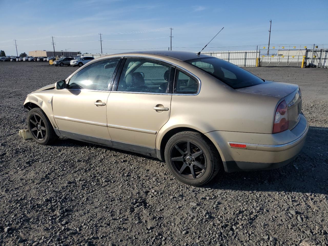 2001 Volkswagen Passat Glx 4motion Tan vin: WVWTH63B41E167410