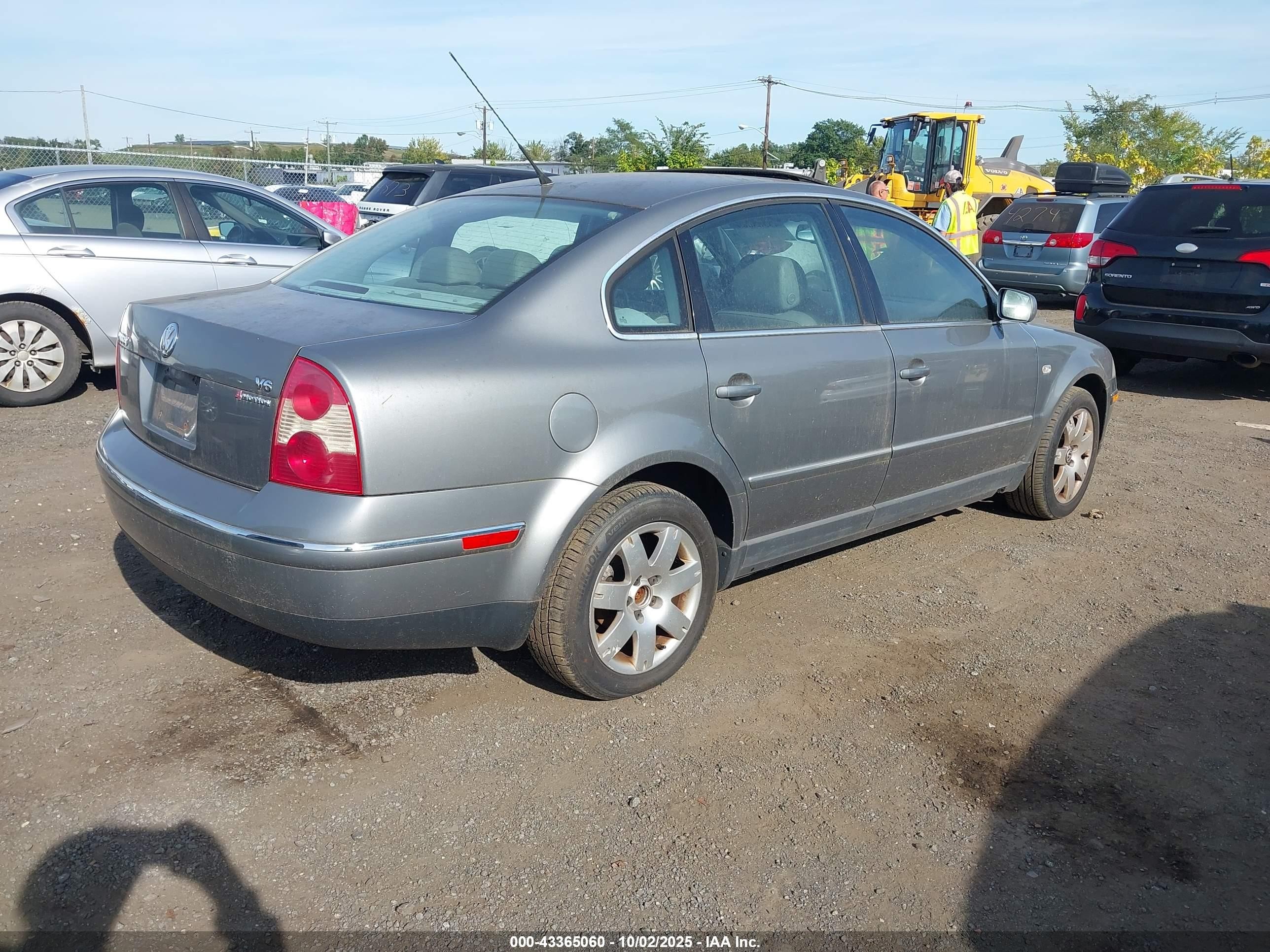 2002 Volkswagen Passat Glx Silver vin: WVWTH63B92P182698