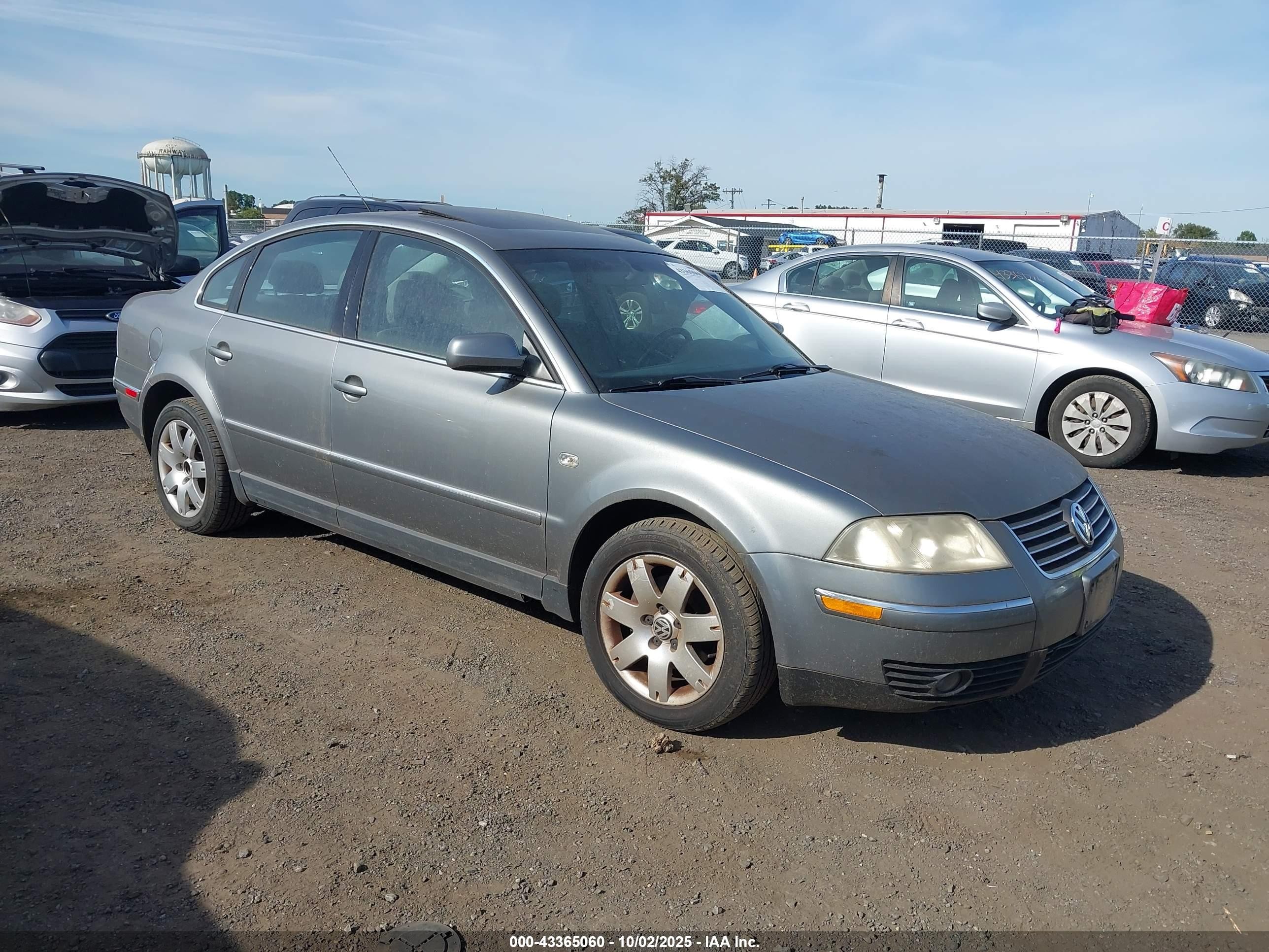 2002 Volkswagen Passat Glx Silver vin: WVWTH63B92P182698