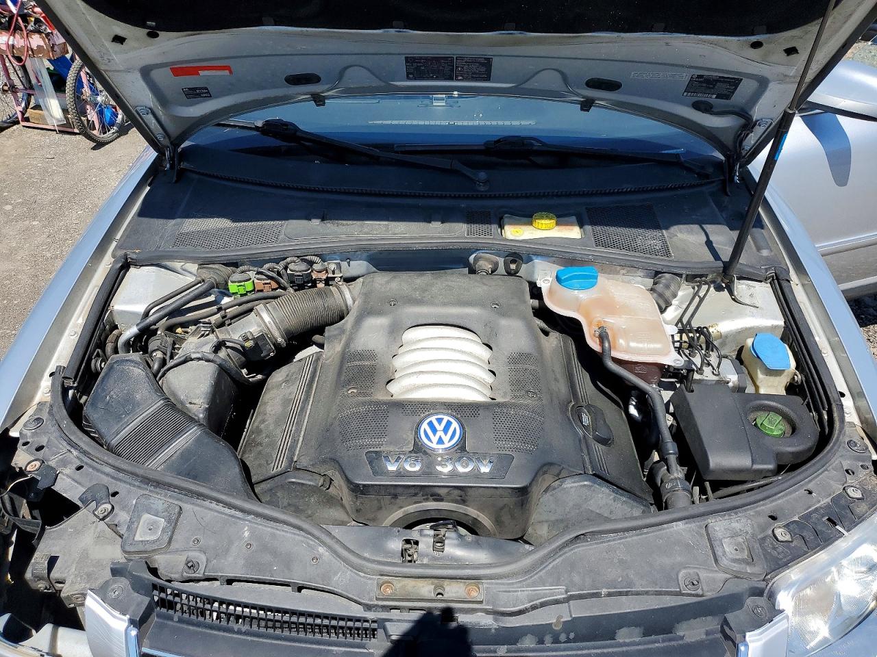 2002 Volkswagen Passat Glx 4motion Silver vin: WVWTH63B92P186413