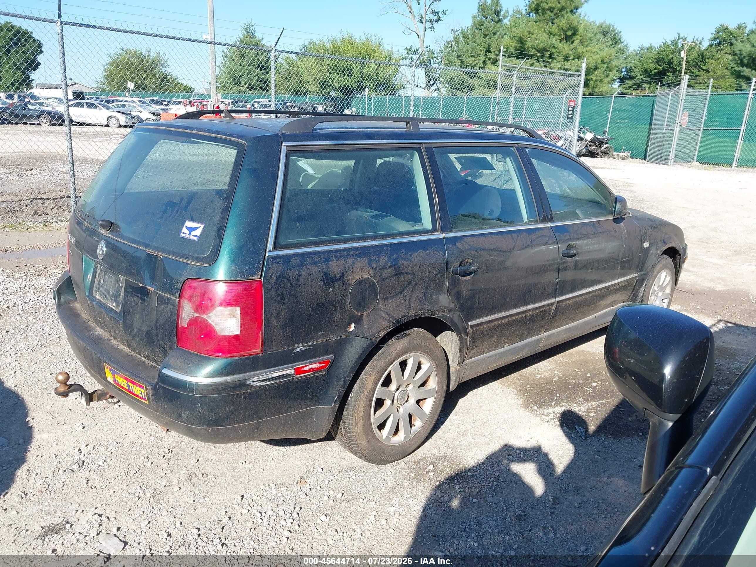 2002 Volkswagen Passat Gls Green vin: WVWVD63B02E382157
