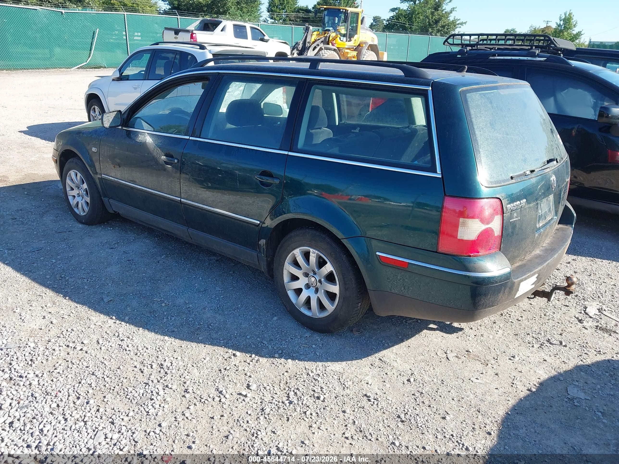2002 Volkswagen Passat Gls Green vin: WVWVD63B02E382157