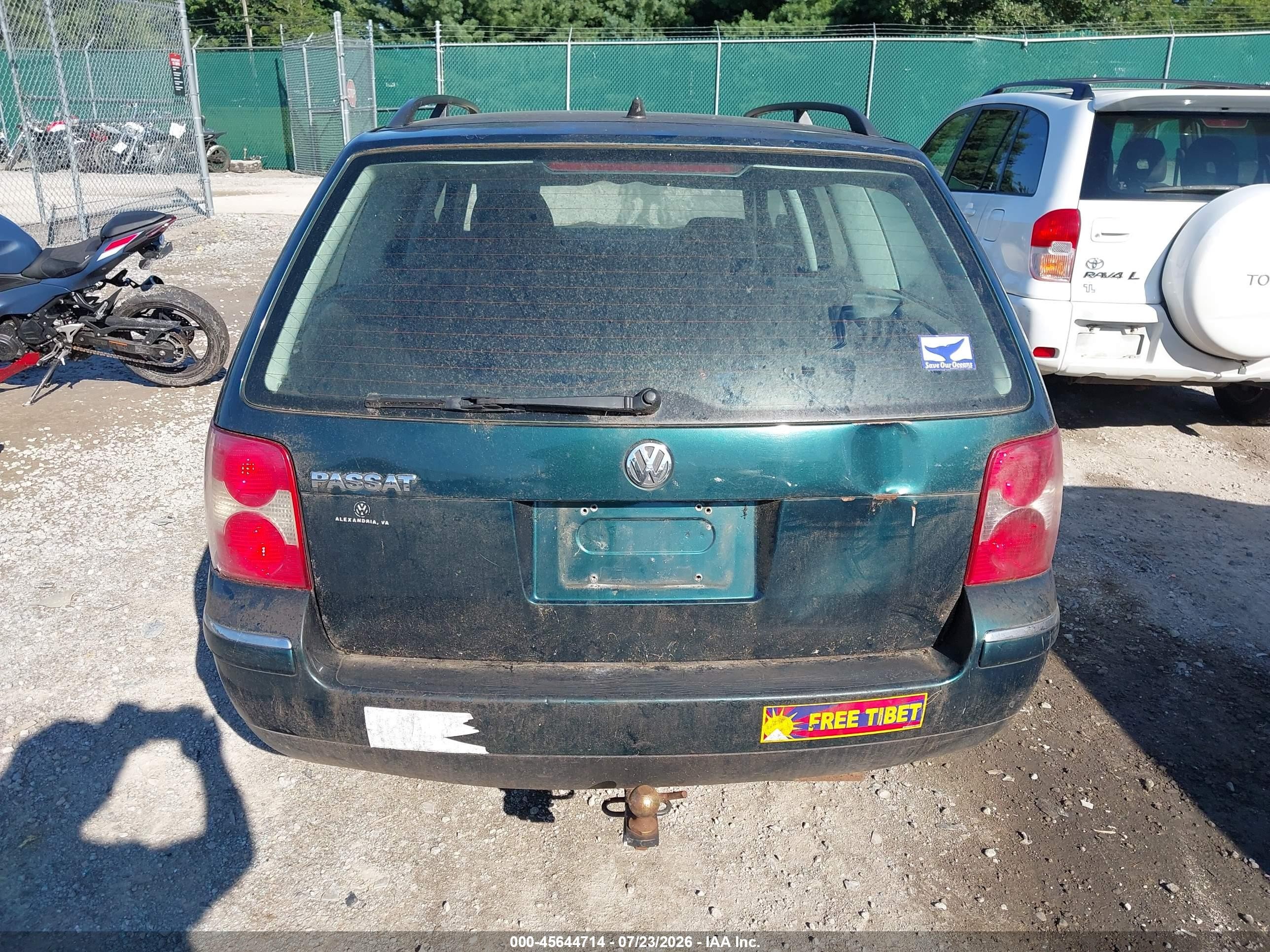 2002 Volkswagen Passat Gls Green vin: WVWVD63B02E382157