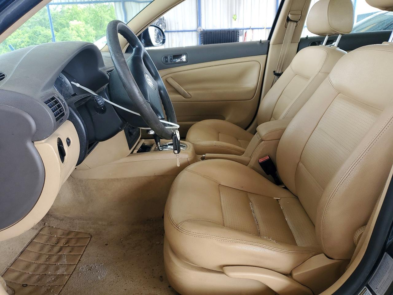 2004 Volkswagen Passat Gls Blue vin: WVWVD63B04E265679