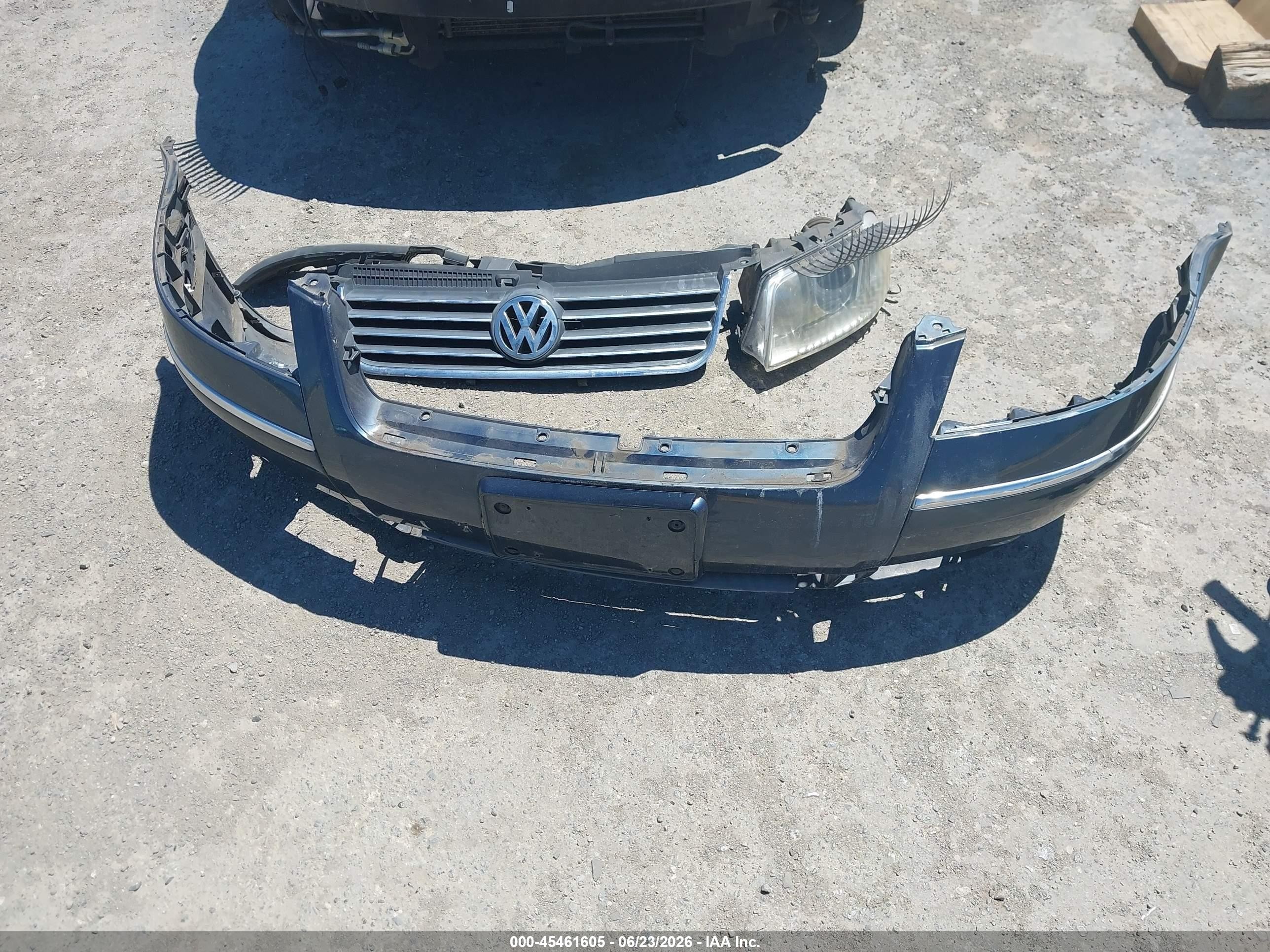 2004 Volkswagen Passat Gls Dark Blue vin: WVWVD63B04E294082