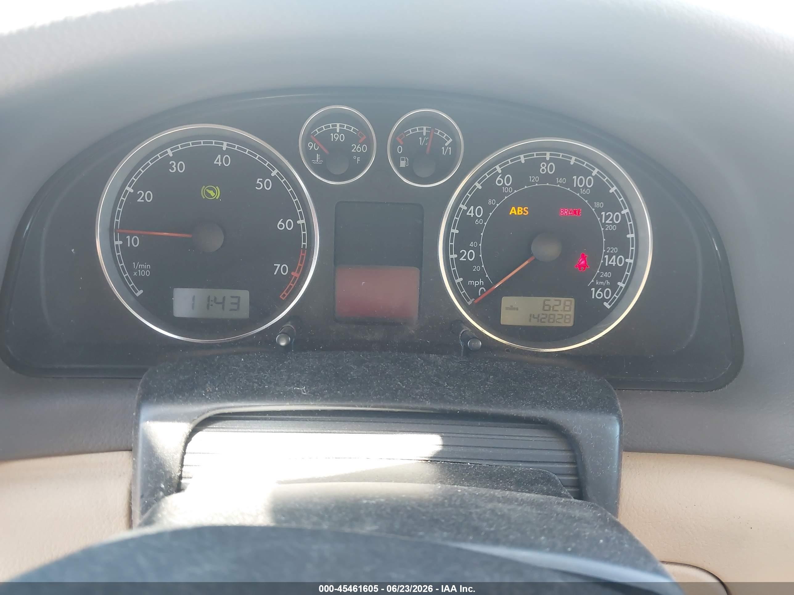 2004 Volkswagen Passat Gls Dark Blue vin: WVWVD63B04E294082