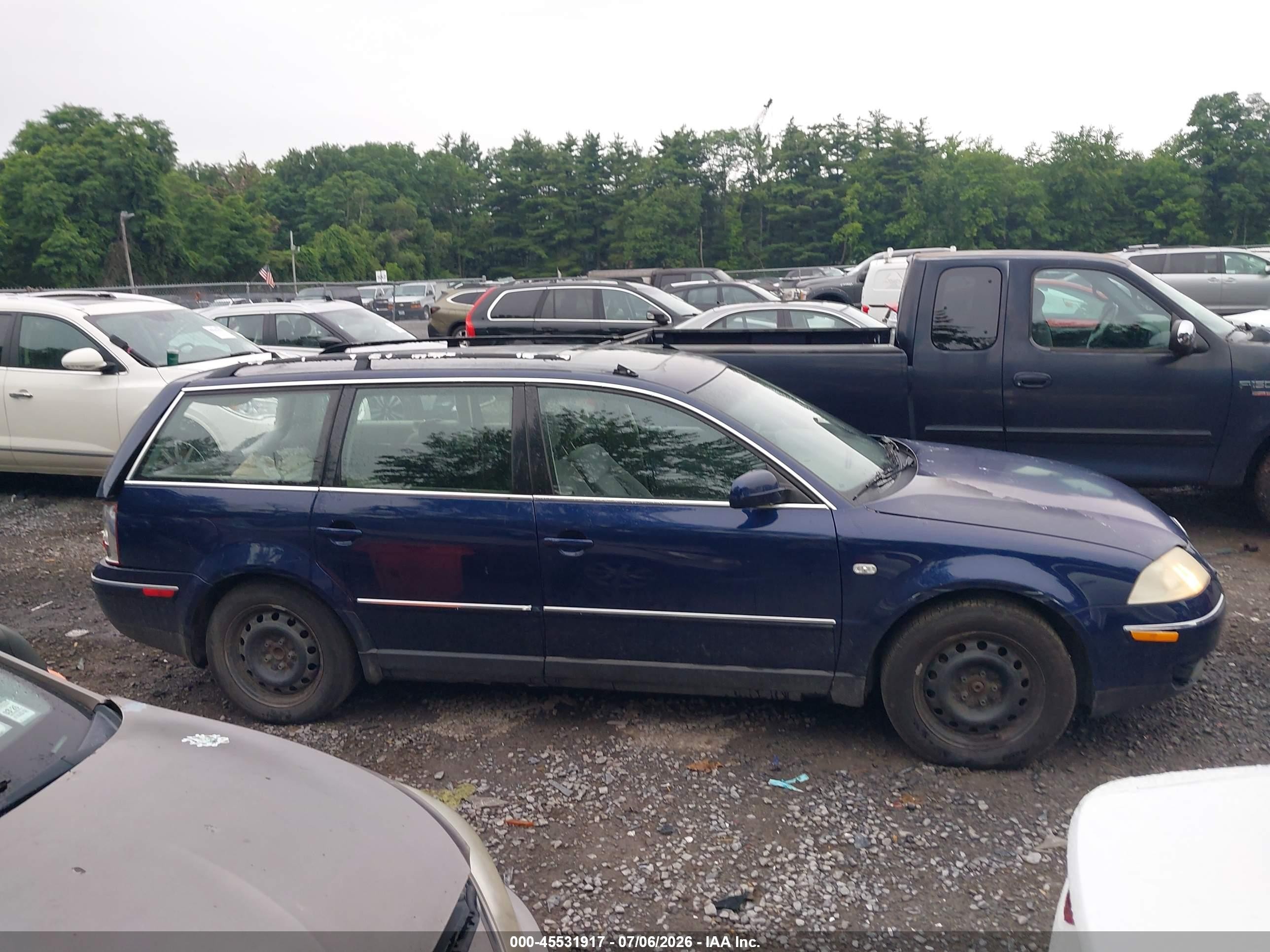 2003 Volkswagen Passat Gls Синий vin: WVWVD63B13E027127