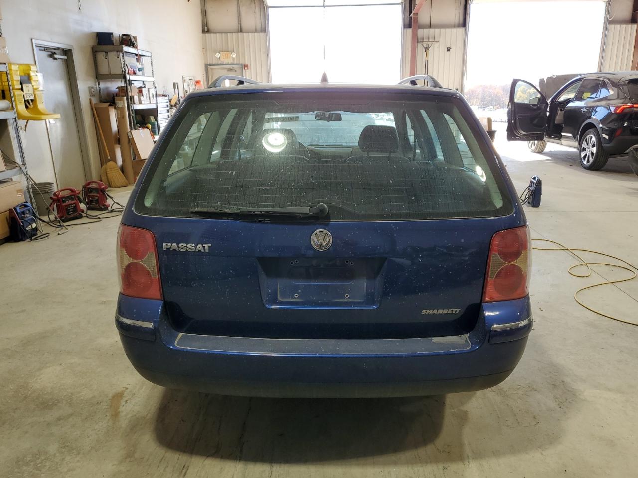 2002 Volkswagen Passat Gls Синий vin: WVWVD63B72E141227