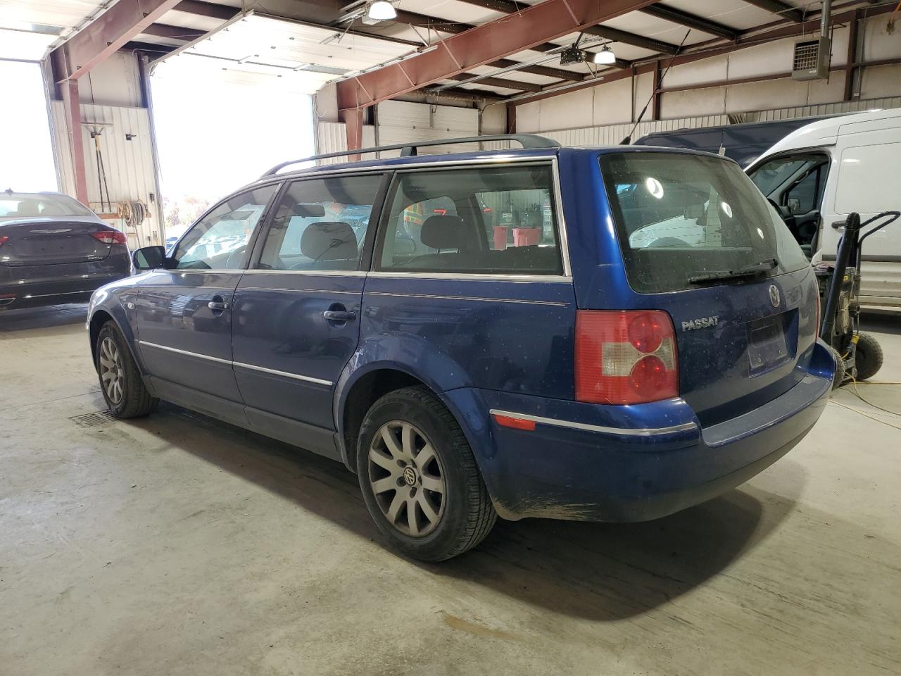 2002 Volkswagen Passat Gls Синий vin: WVWVD63B72E141227