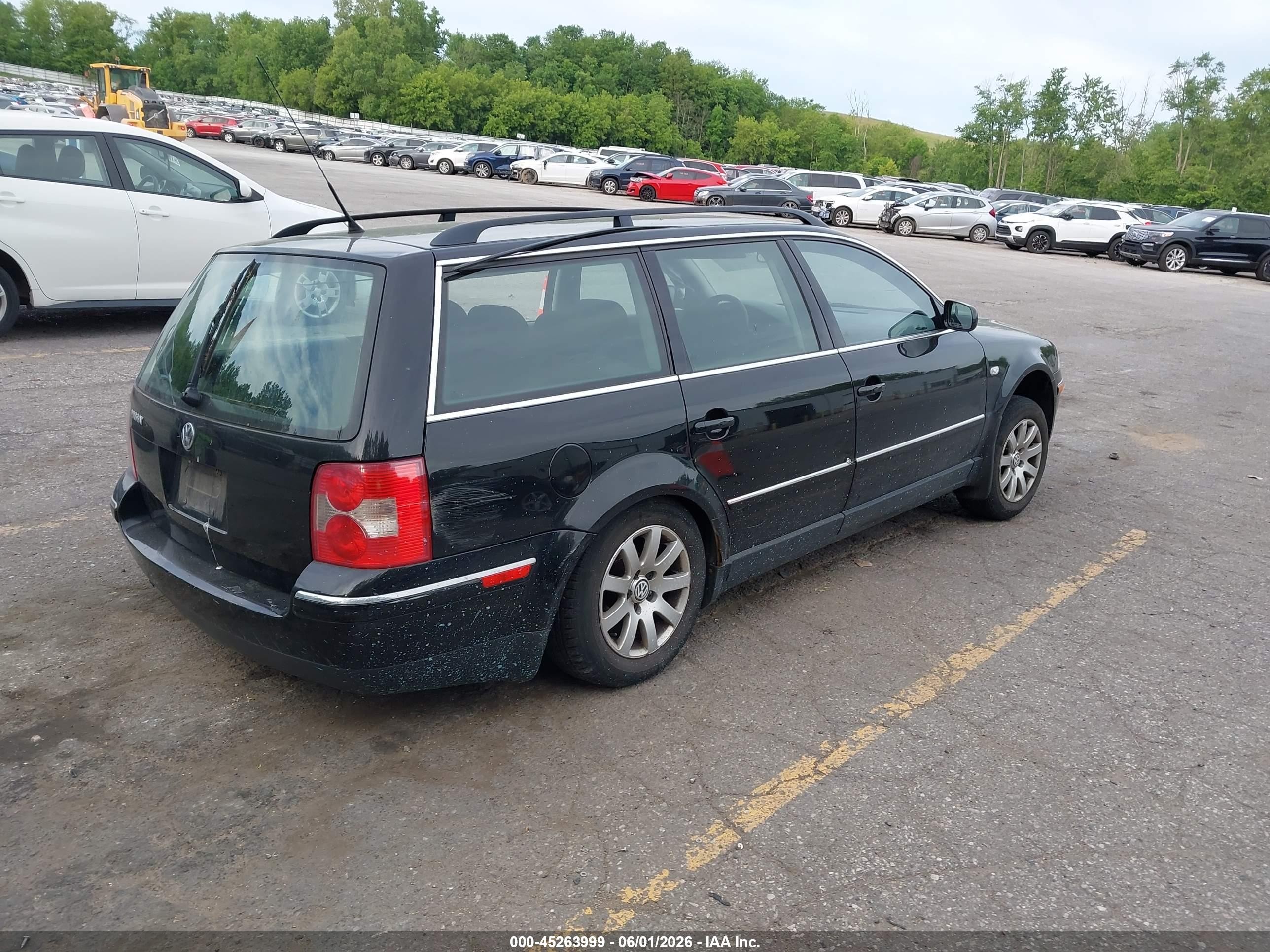 2002 Volkswagen Passat Gls Black vin: WVWVD63BX2E424964