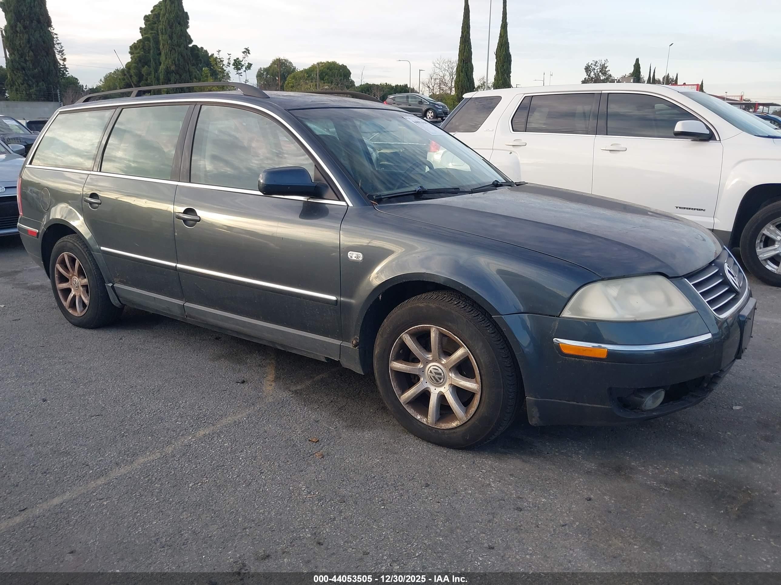 2004 Volkswagen Passat Gls Green vin: WVWVD63BX4E072827