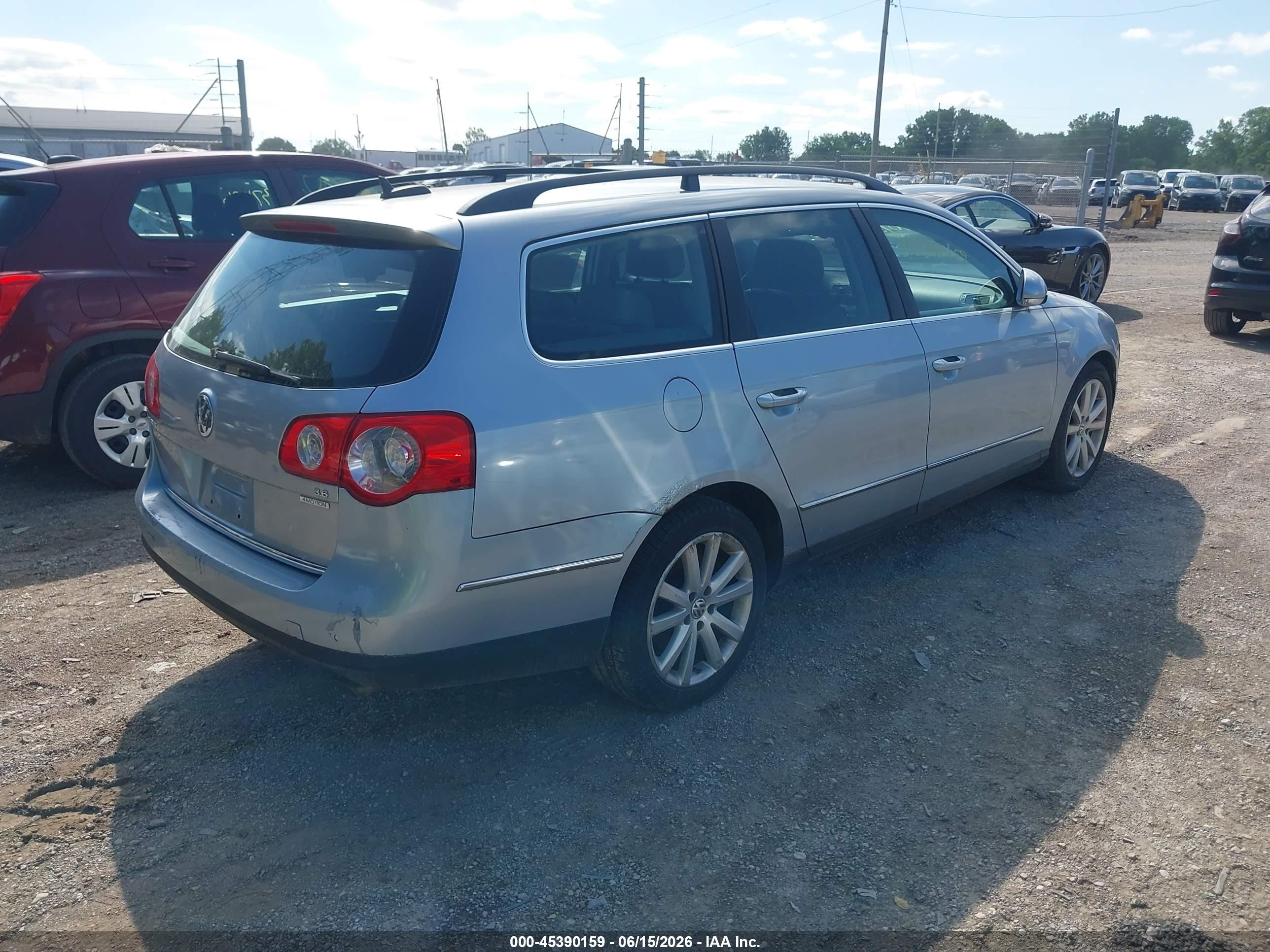 2007 Volkswagen Passat 3.6 Blue vin: WVWVU73C97E001315