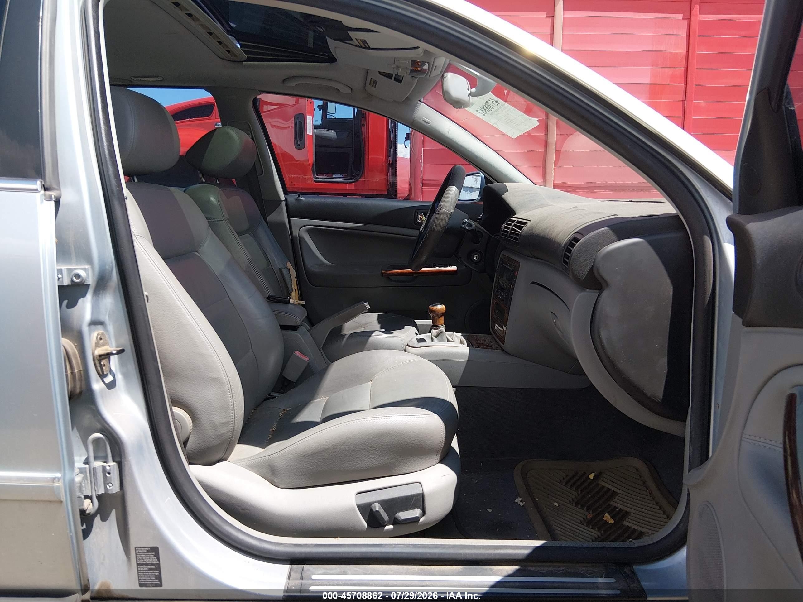 2003 Volkswagen Passat Glx Серый vin: WVWWH63B03E375428