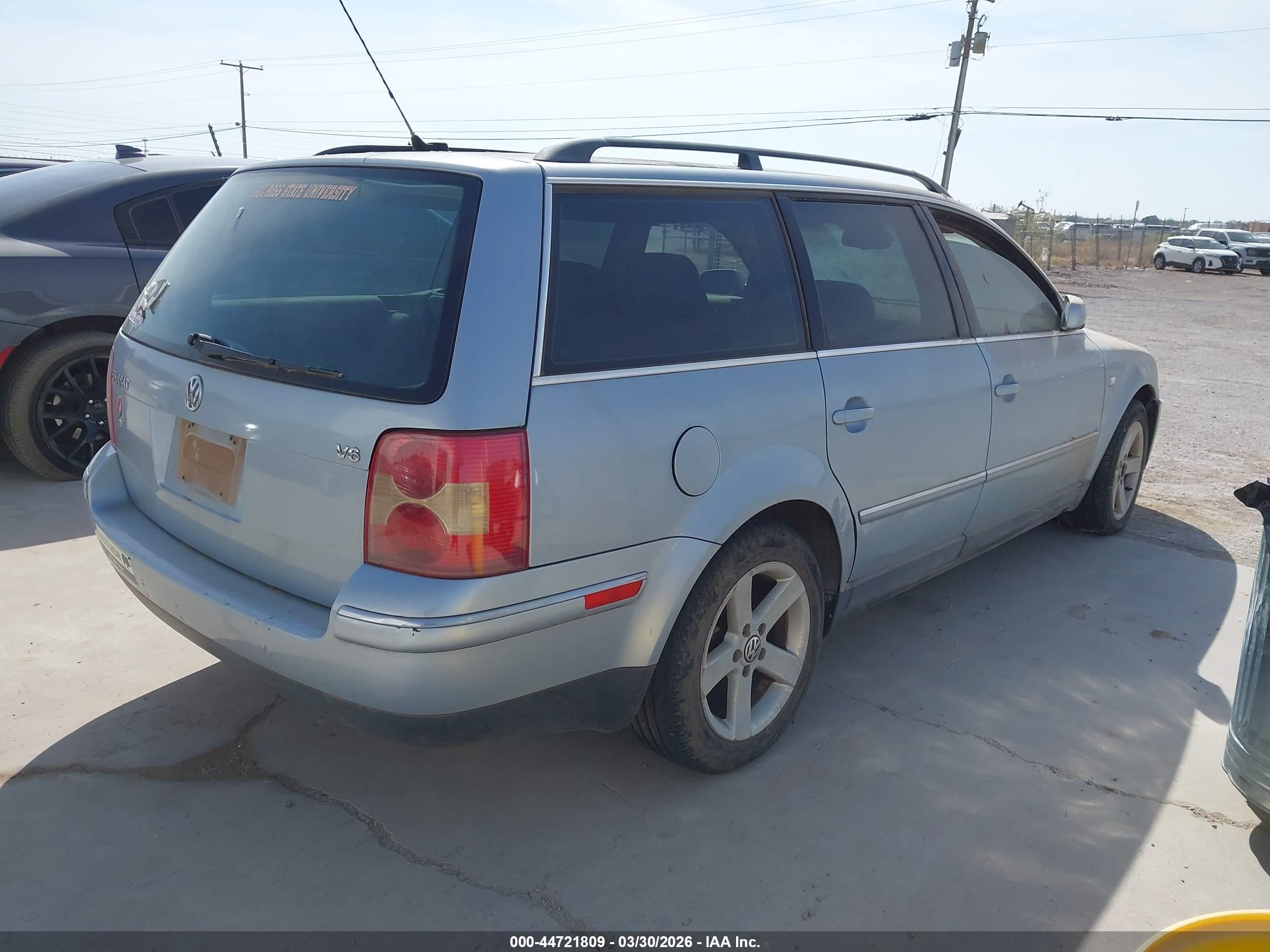 2004 Volkswagen Passat Glx Серебряный vin: WVWWH63B04E064194