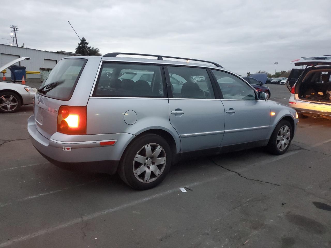 2001 Volkswagen Passat Glx Silver vin: WVWWH63B11E264156