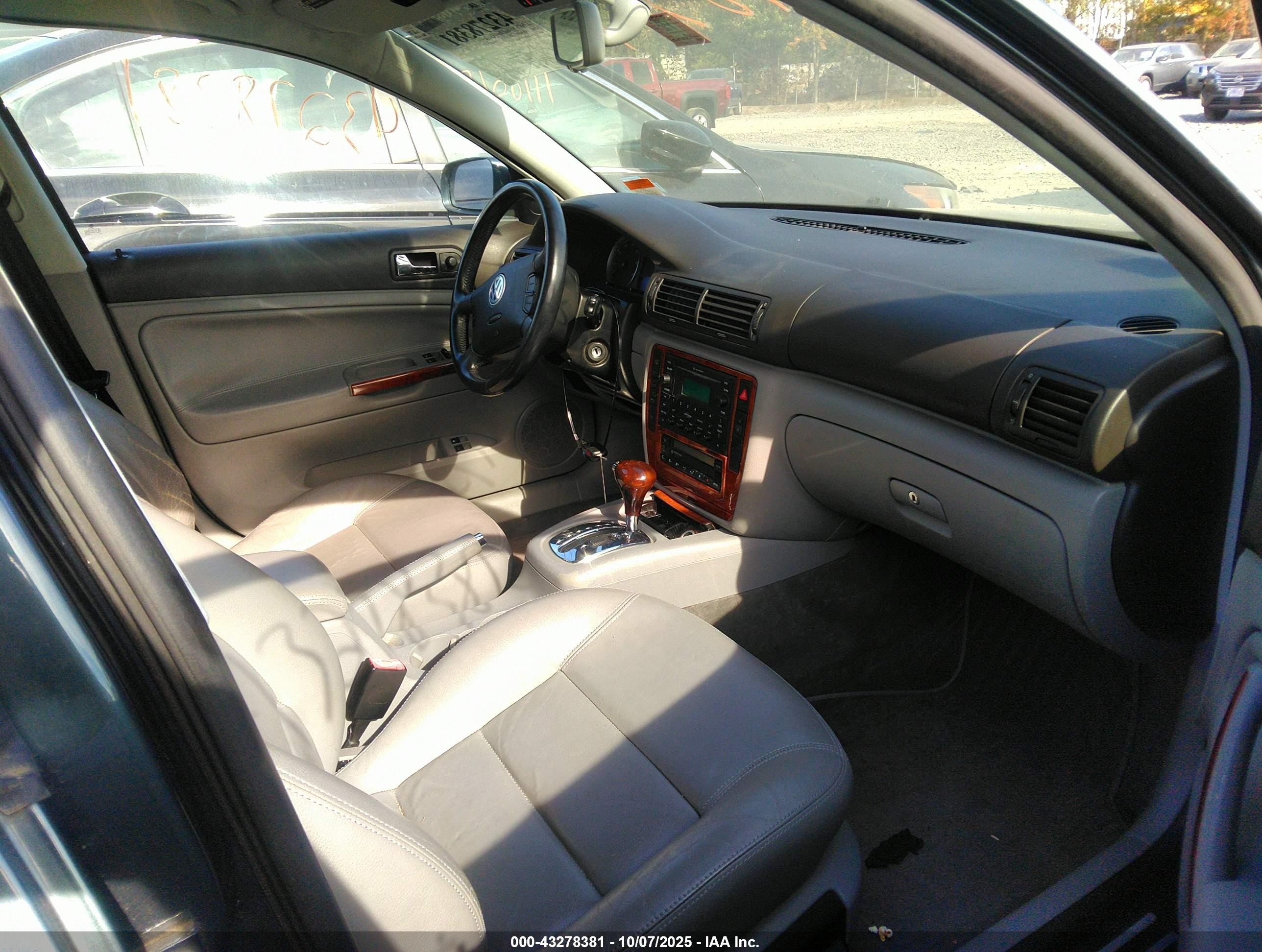 2004 Volkswagen Passat Glx Черный vin: WVWWH63B54E133607