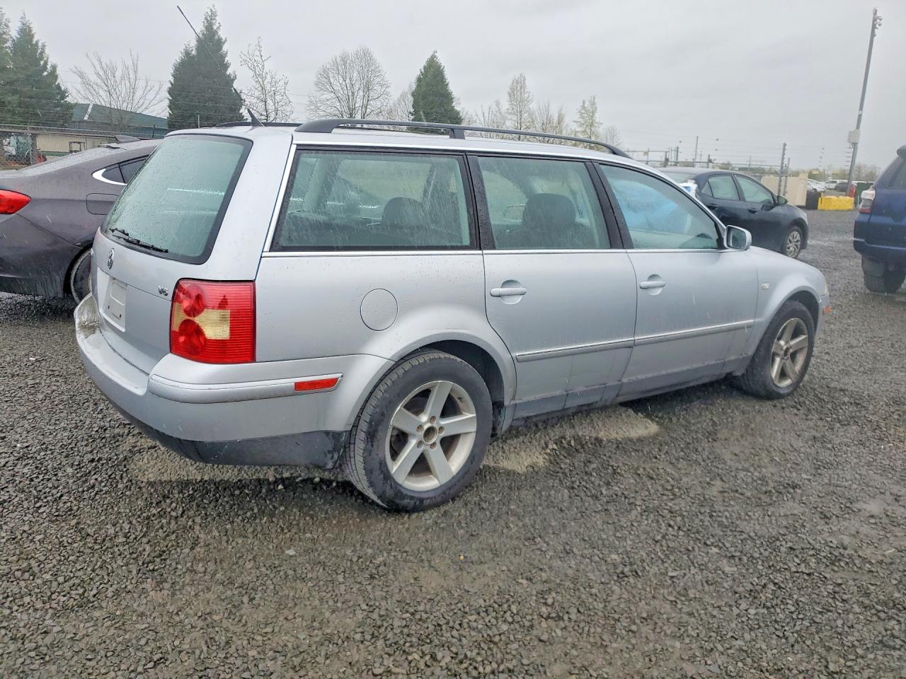 2004 Volkswagen Passat Glx Серебряный vin: WVWWH63B84E004308