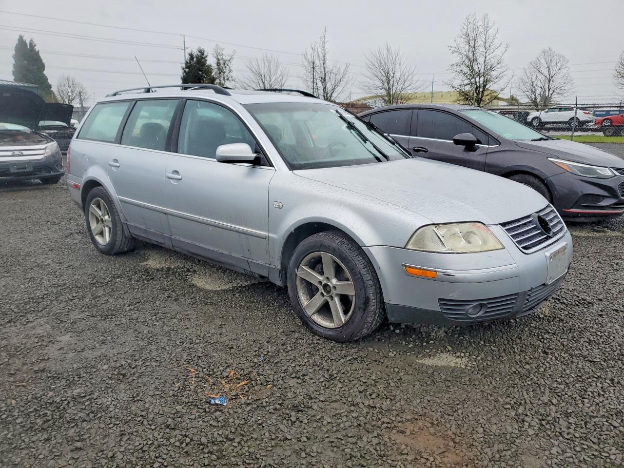 2004 Volkswagen Passat Glx Серебряный vin: WVWWH63B84E004308