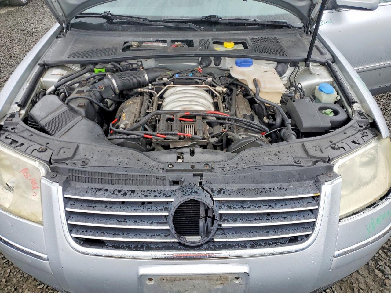 2004 Volkswagen Passat Glx Серебряный vin: WVWWH63B84E004308