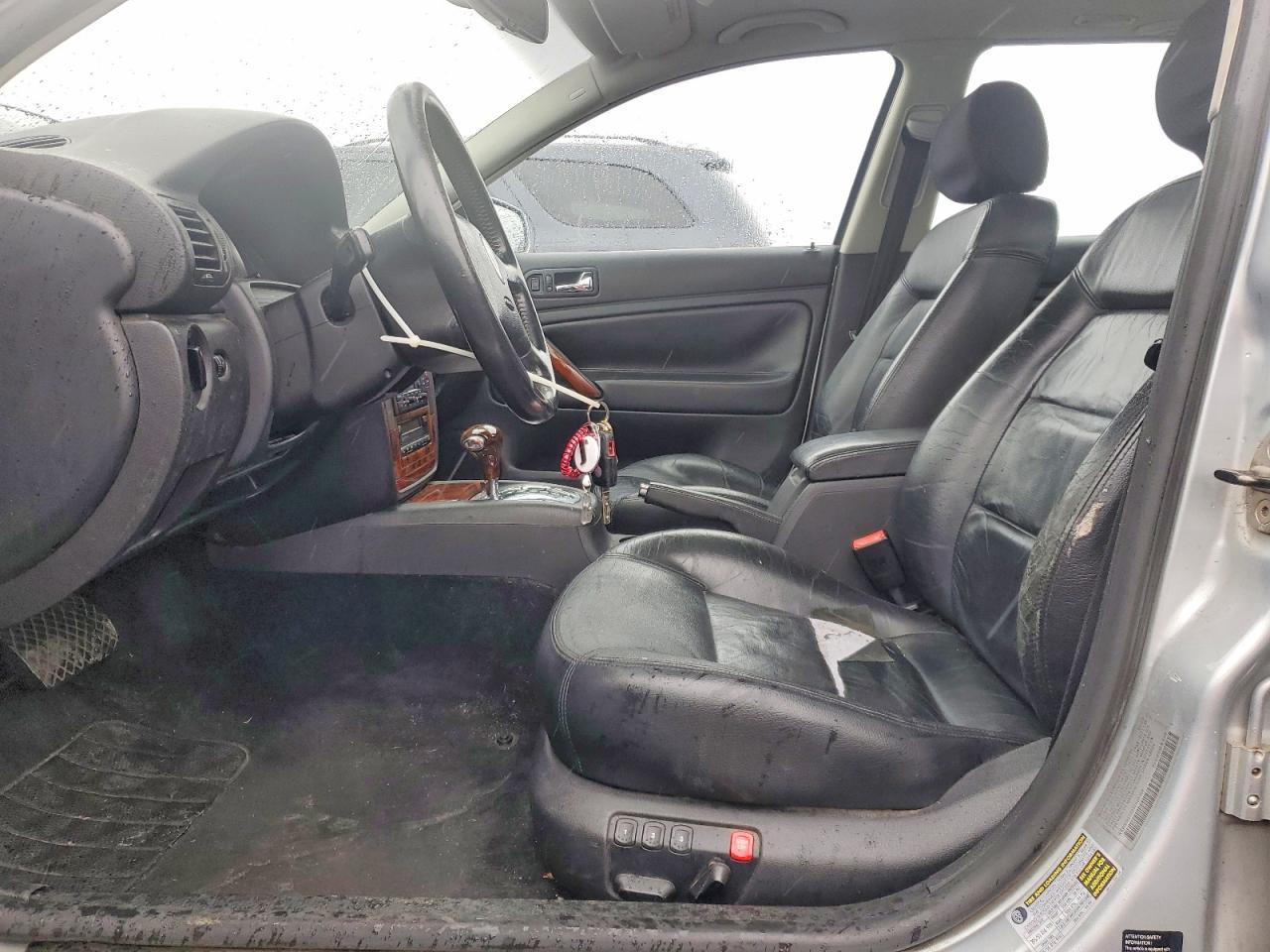 2004 Volkswagen Passat Glx Серебряный vin: WVWWH63B84E004308