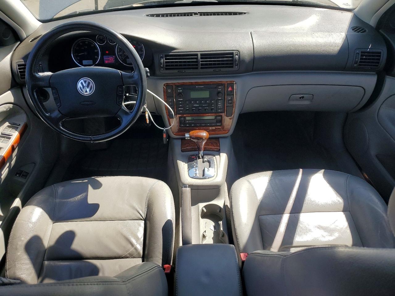 2004 Volkswagen Passat Glx Gray vin: WVWWH63B94E126062