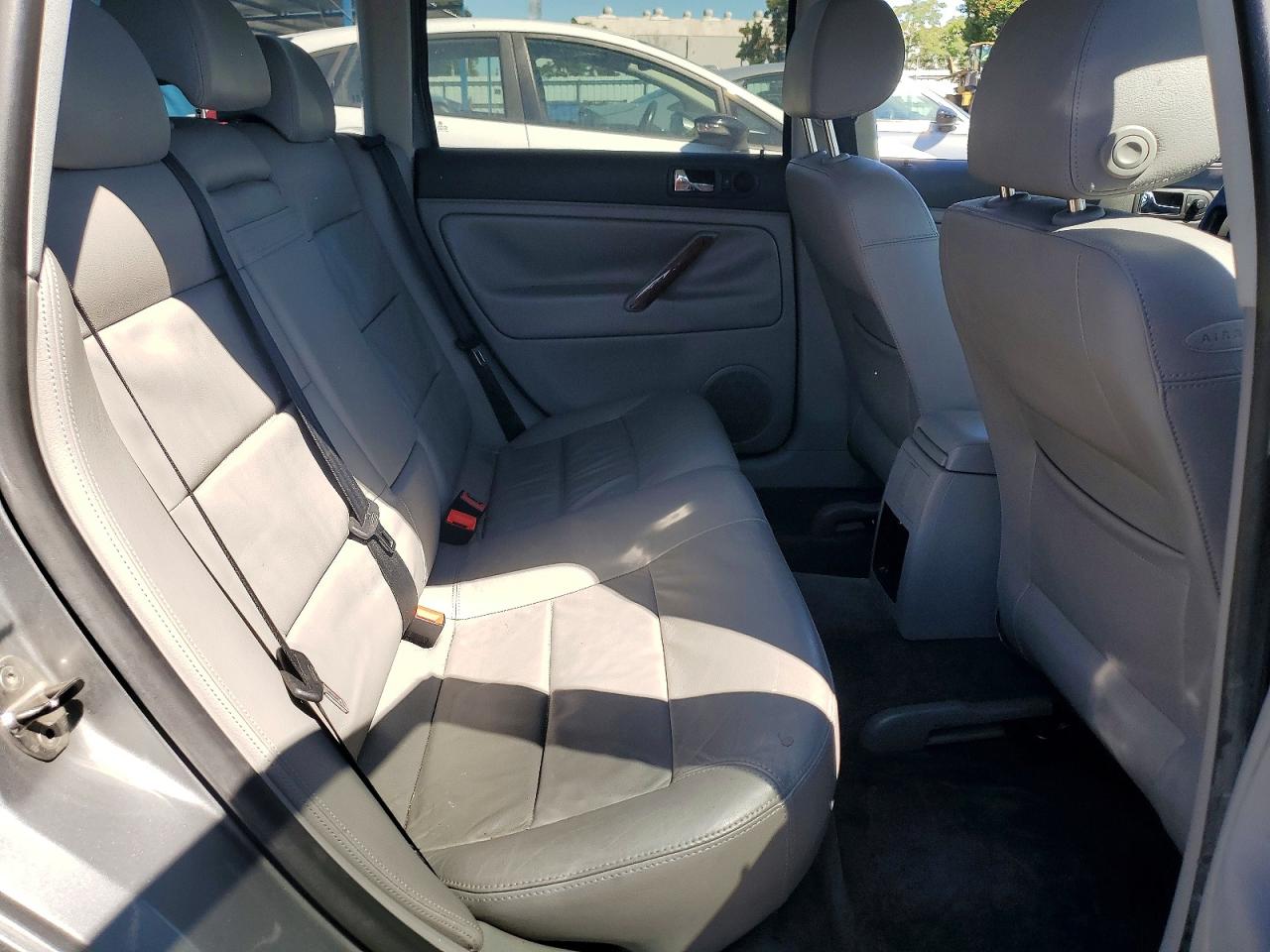 2004 Volkswagen Passat Glx Gray vin: WVWWH63B94E126062