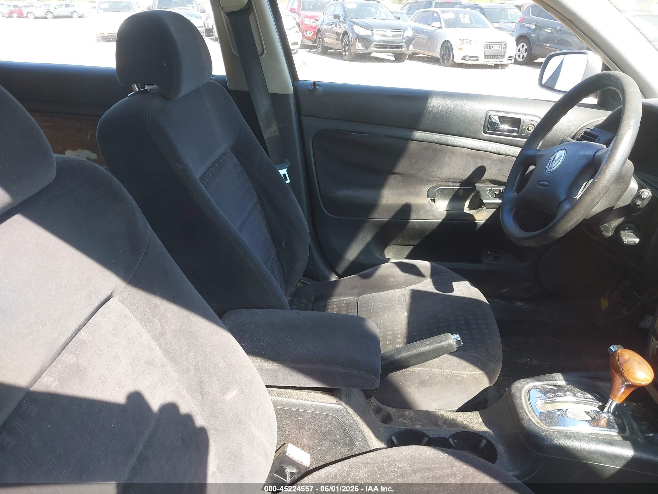 2002 Volkswagen Passat Gls V6 Silver vin: WVWXH63BX2E104993