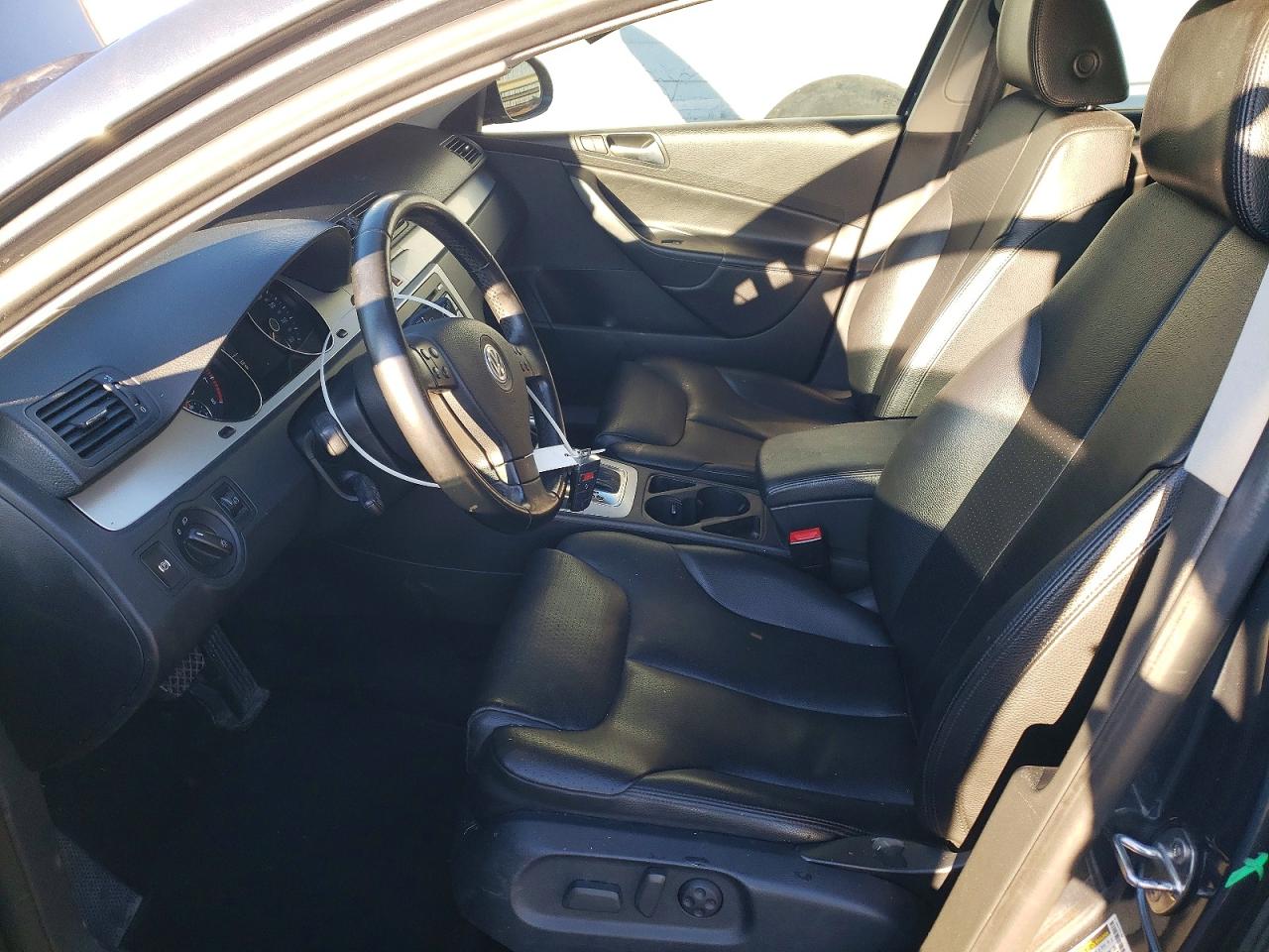 2009 Volkswagen Passat Wagon Turbo Серый vin: WVWXK73C29E140509