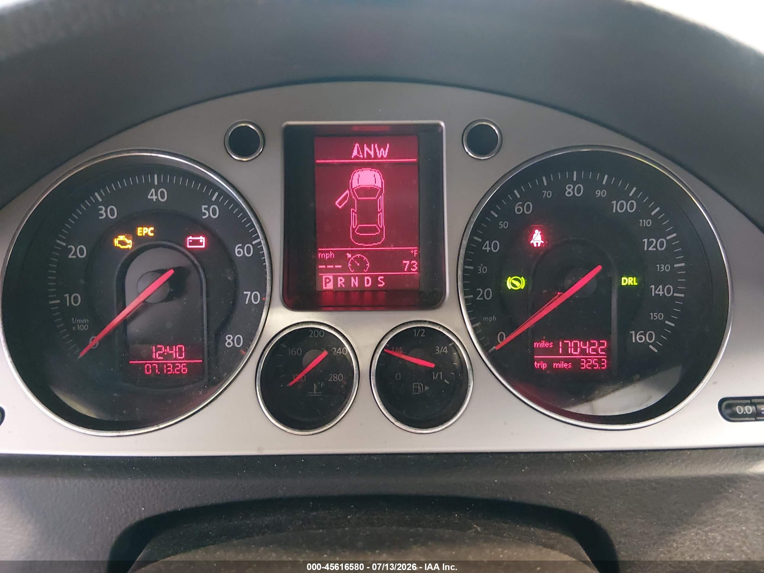 2009 Volkswagen Passat Komfort Белый vin: WVWXK73C59E008358