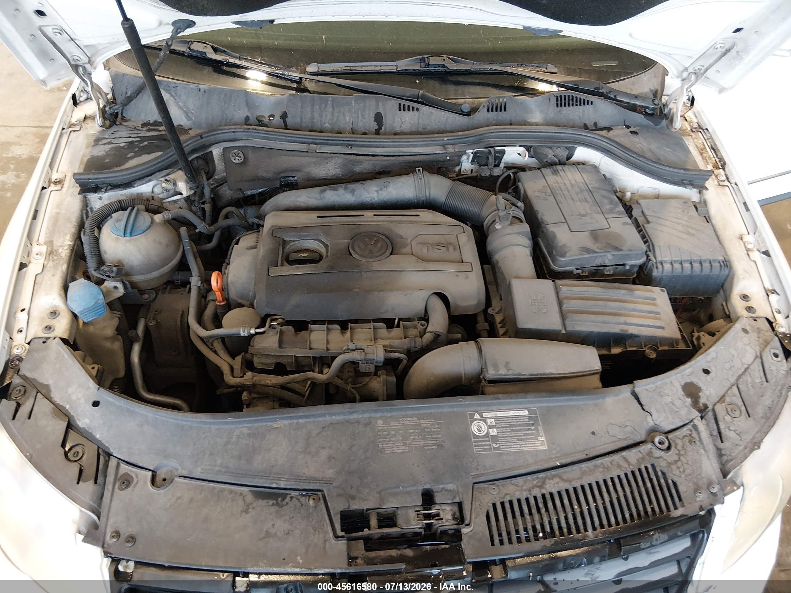 2009 Volkswagen Passat Komfort Белый vin: WVWXK73C59E008358