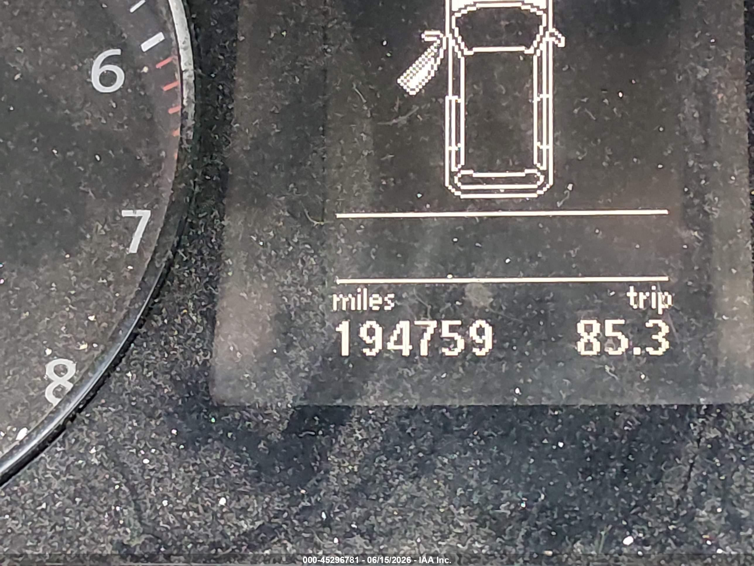 2010 Volkswagen Passat Komfort Gray vin: WVWXK7AN0AE055659
