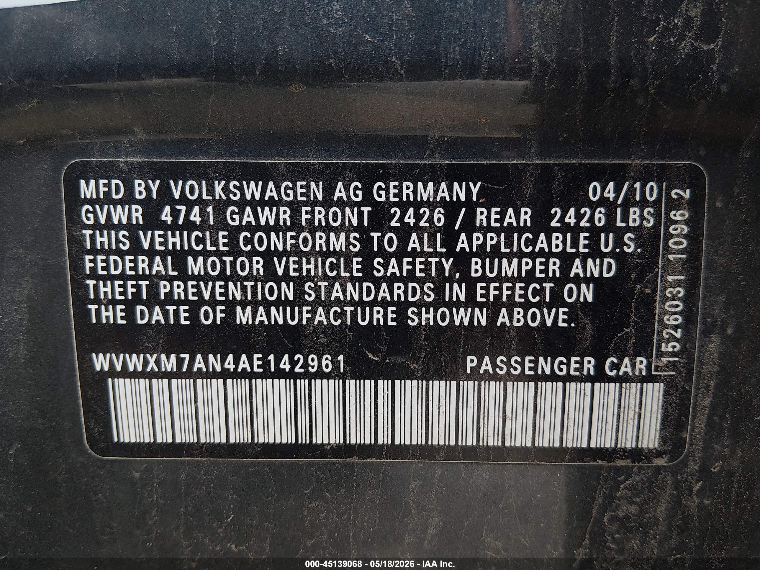 2010 Volkswagen Passat Komfort Серебряный vin: WVWXM7AN4AE142961
