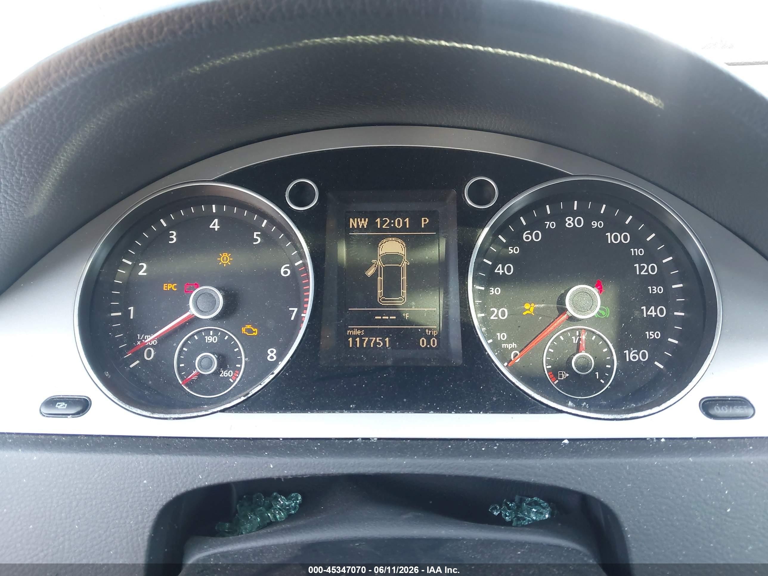 2010 Volkswagen Passat Komfort Gray vin: WVWXM7AN5AE075030