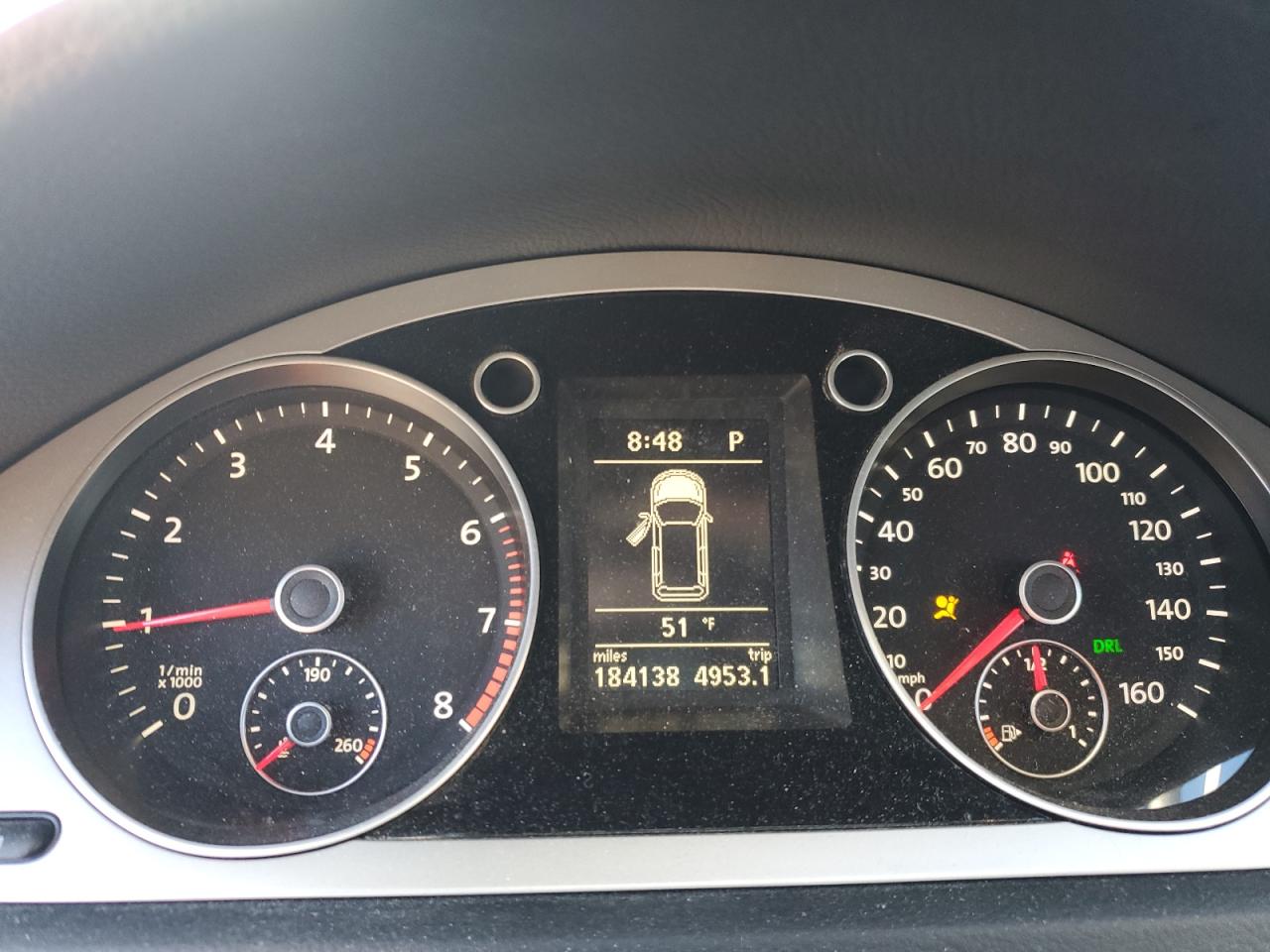 2010 Volkswagen Passat Komfort Black vin: WVWXM7ANXAE083236