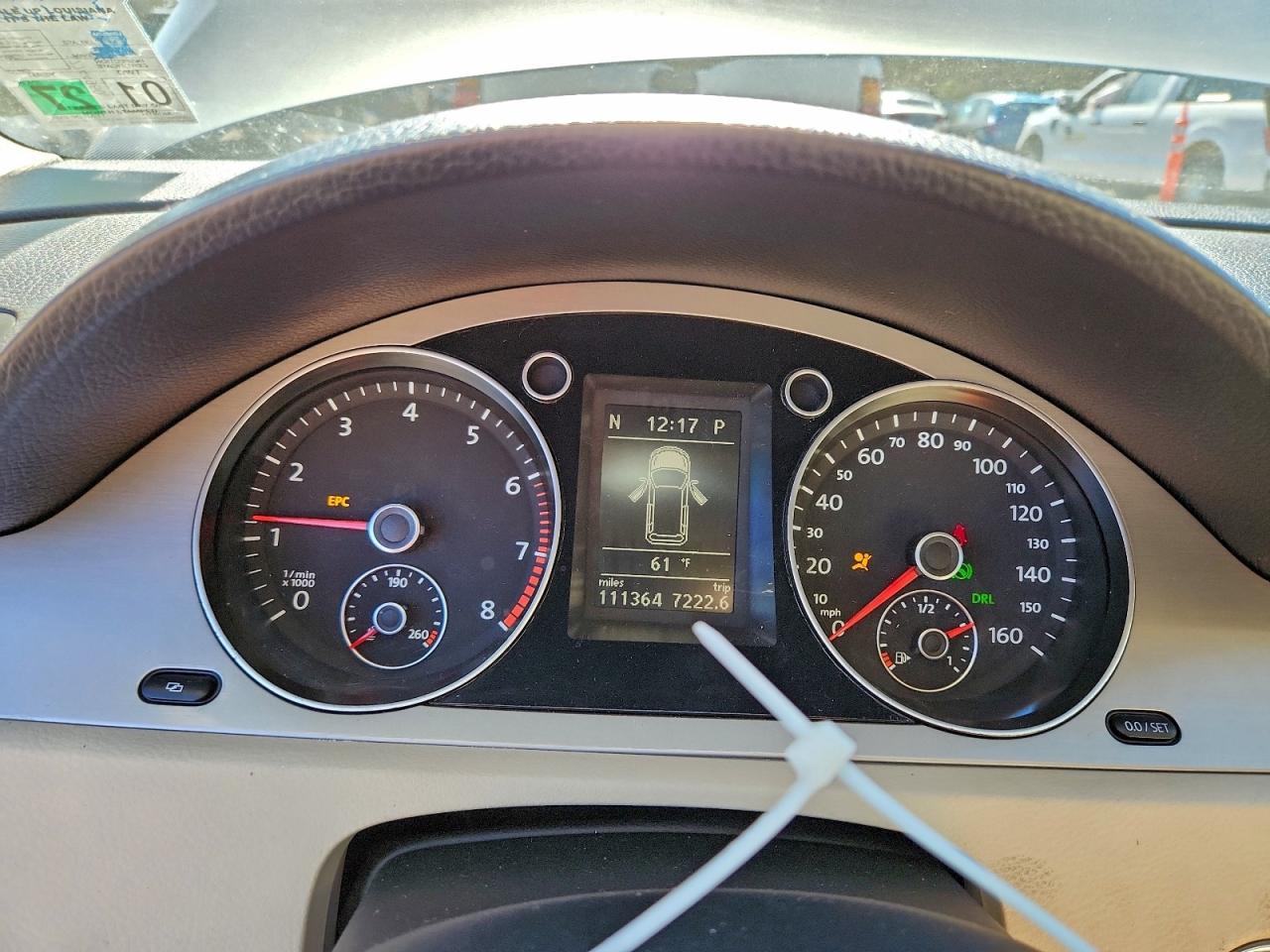 2010 Volkswagen Passat Komfort Silver vin: WVWXM9AN1AE098994