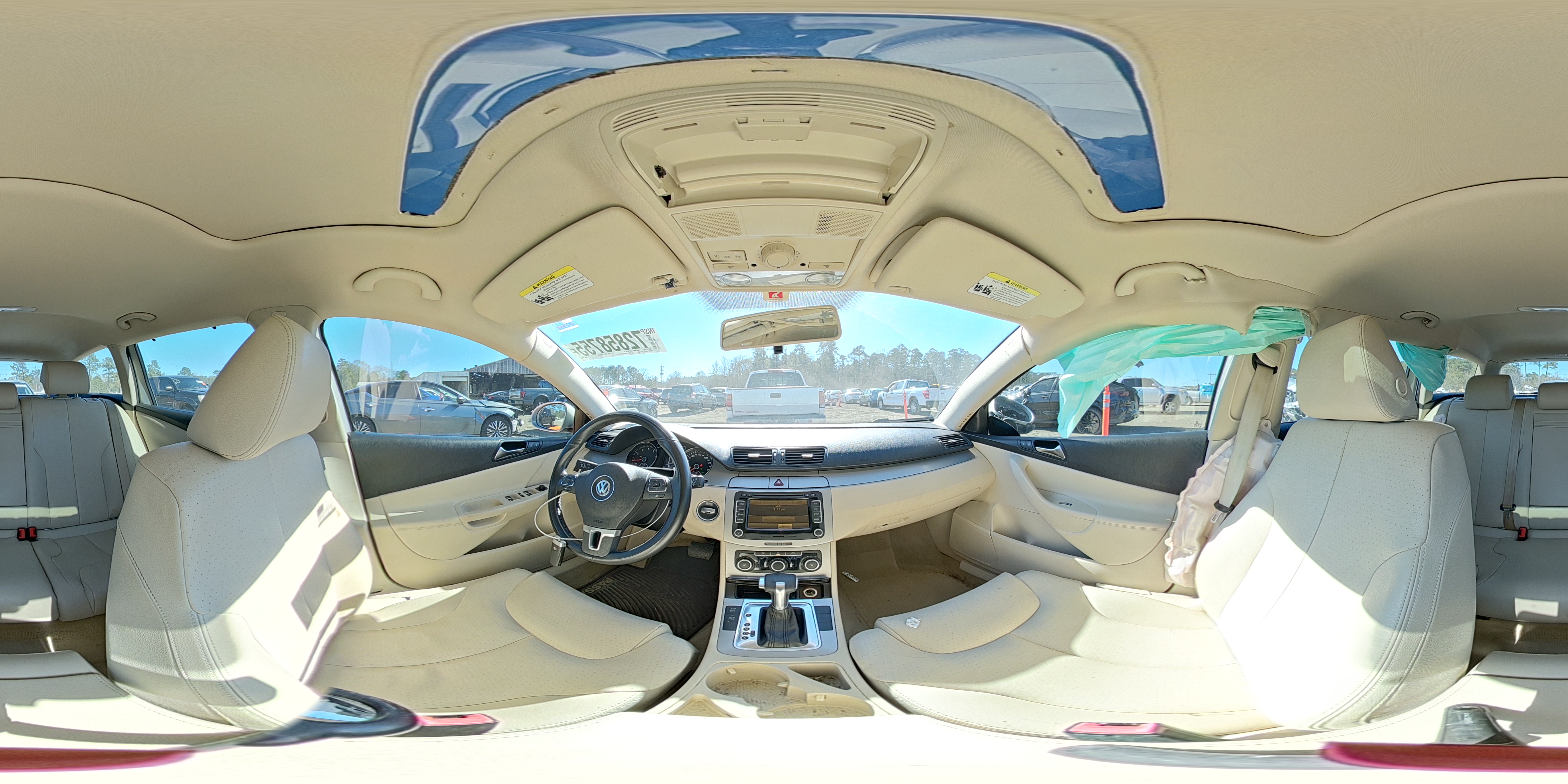 2010 Volkswagen Passat Komfort Silver vin: WVWXM9AN1AE098994