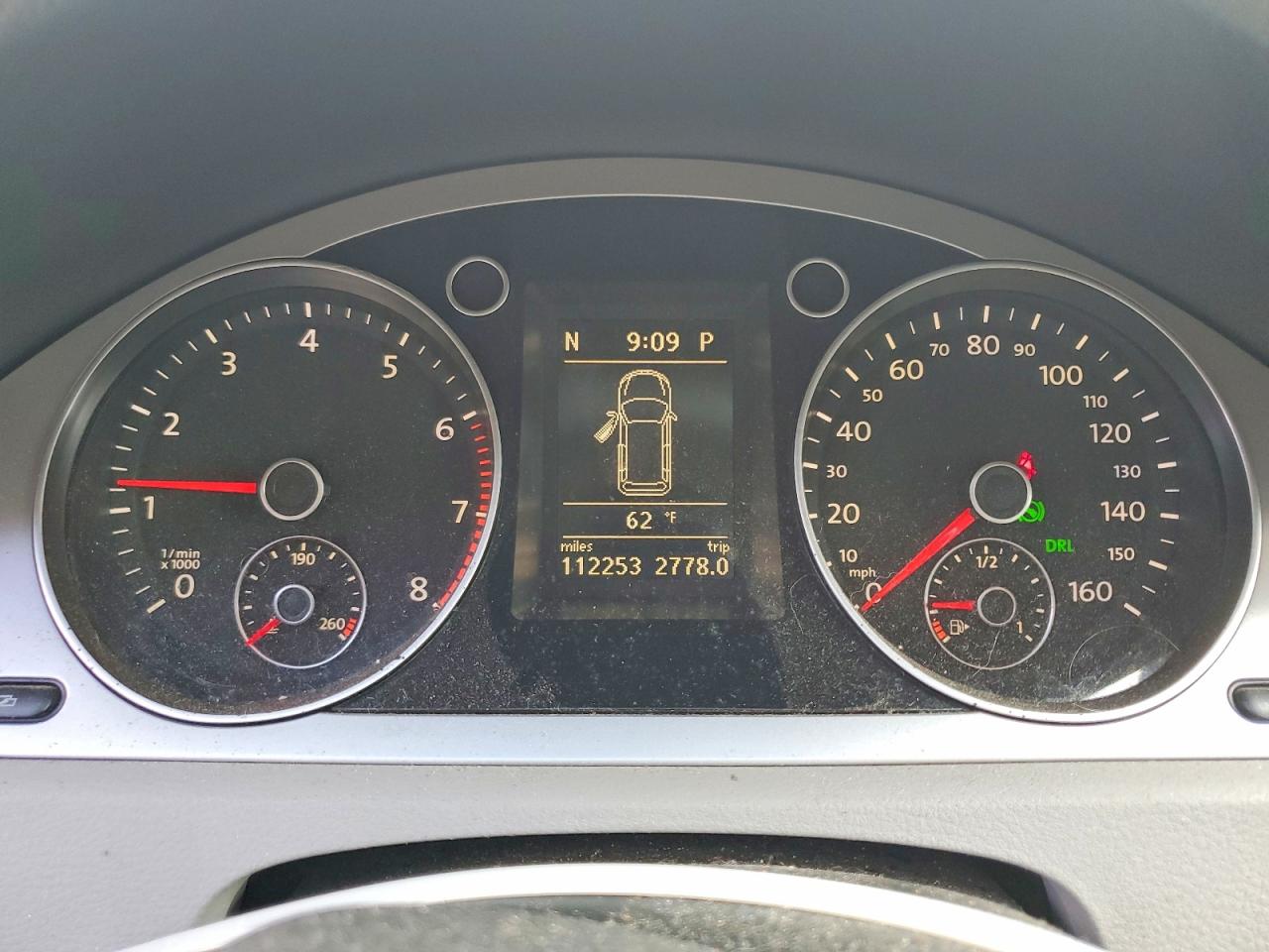 2010 Volkswagen Passat Komfort Blue vin: WVWXM9AN5AE075055