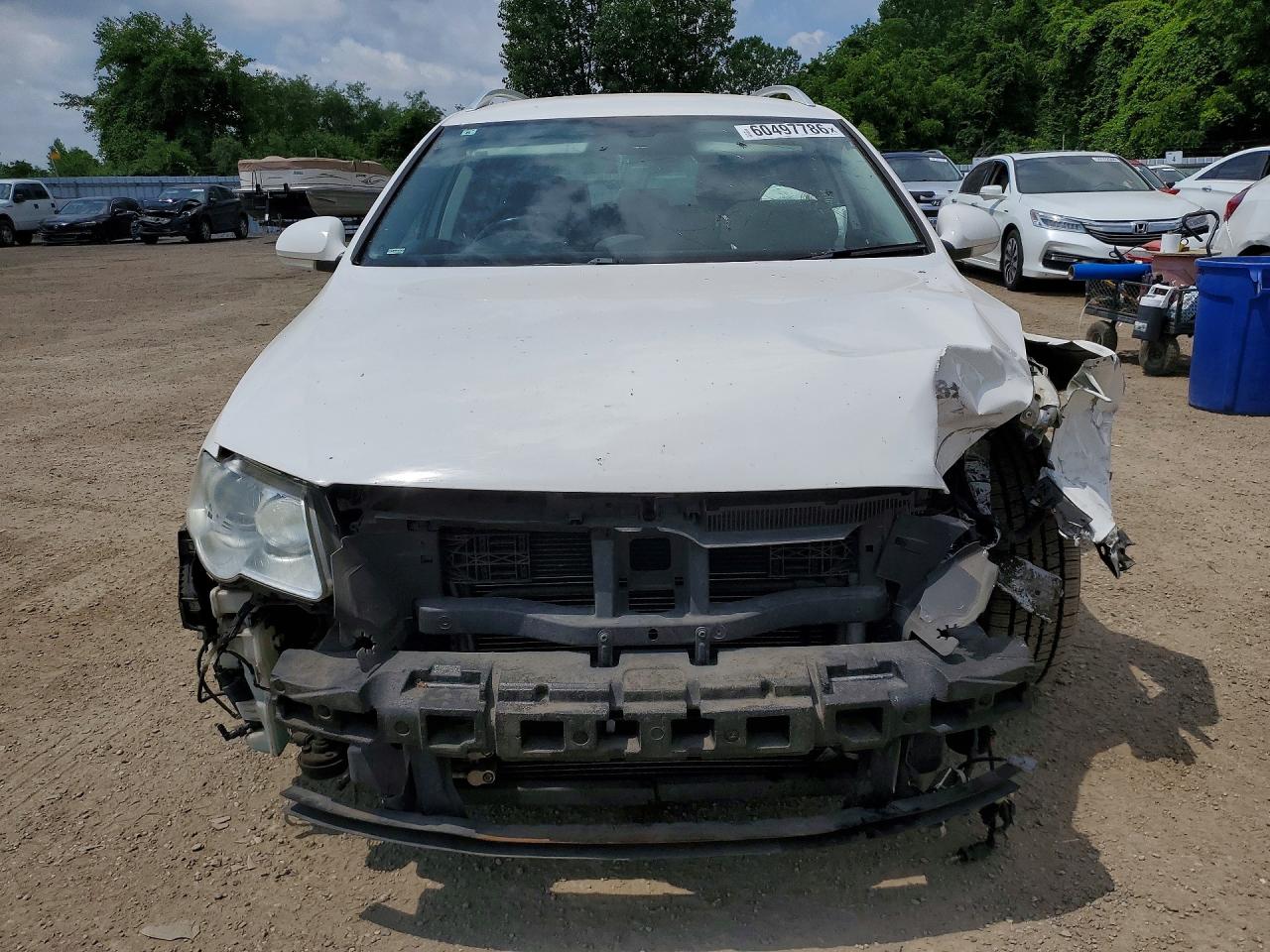 2007 Volkswagen Passat White vin: WVWZZZ3CZ7E112726